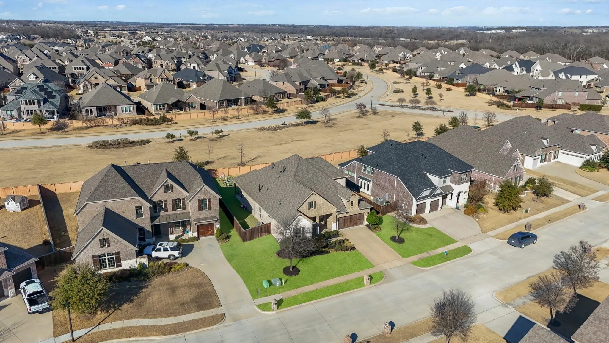 Single Family Residence For Sale in Collin County , 7309 Clear Rapids Drive, Mc Kinney, Texas 75071, 3 Bedroom, 3 Bathroom, 2 Garage spaces, 2,827 Sqft, built in 2018, mls#21373369, Real Estate Agent in Mc Kinney, Homes For Sale in Collin county, Homes For Sale in Mc Kinney, Realtor in Mc Kinney Texas, Real Estate Brokerage Independent Realty Texas, Luminita Cordes Realtor
