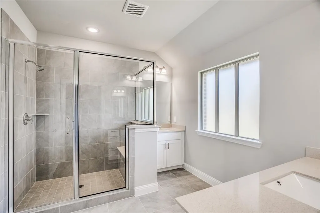 Townhouse For Rent in Collin County , 517 sequoia Street, Allen, Texas 75002, 3 Bedroom, 3 Bathroom, 2 Garage spaces, 1,975 Sqft, built in 2021, mls#21378161, Real Estate Agent in Allen, Homes For Rent in Collin county, Homes For Rent in Allen, Realtor in Allen Texas, Real Estate Brokerage Independent Realty Texas, Luminita Cordes Realtor