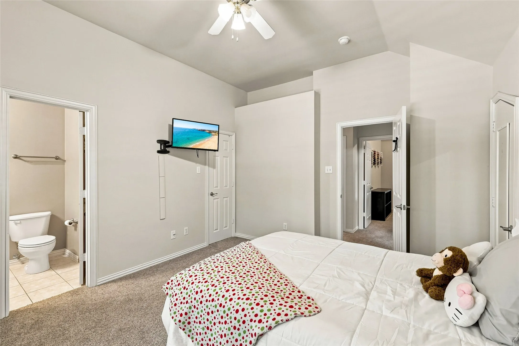 Single Family Residence For Sale in Tarrant County , 1565 Flying Jib Drive, Azle, Texas 76020, 4 Bedroom, 4 Bathroom, 2 Garage spaces, 2,578 Sqft, built in 2002, mls#21364340, Real Estate Agent in Azle, Homes For Sale in Tarrant county, Homes For Sale in Azle, Realtor in Azle Texas, Real Estate Brokerage Independent Realty Texas, Luminita Cordes Realtor