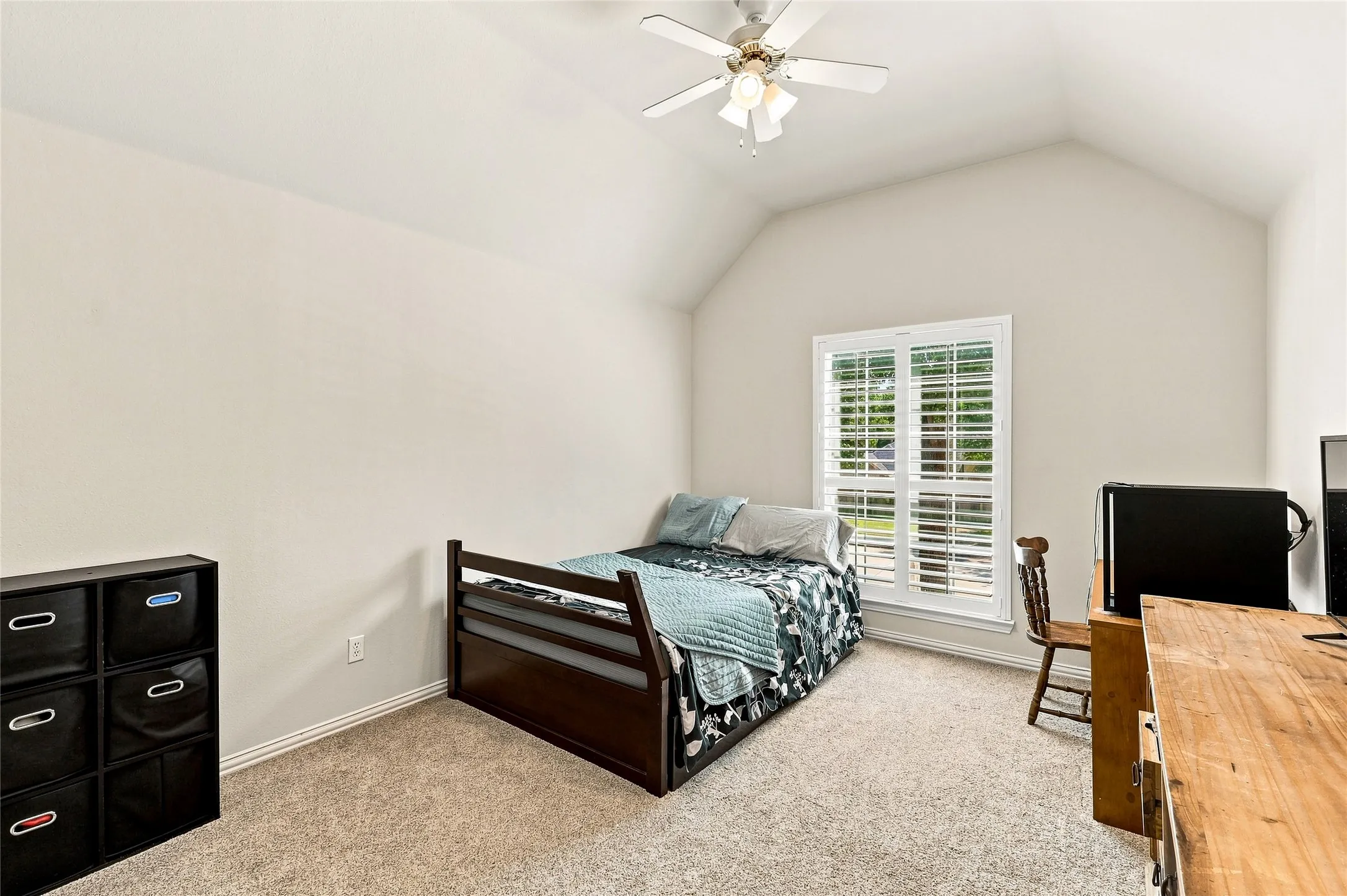 Single Family Residence For Sale in Tarrant County , 1565 Flying Jib Drive, Azle, Texas 76020, 4 Bedroom, 4 Bathroom, 2 Garage spaces, 2,578 Sqft, built in 2002, mls#21364340, Real Estate Agent in Azle, Homes For Sale in Tarrant county, Homes For Sale in Azle, Realtor in Azle Texas, Real Estate Brokerage Independent Realty Texas, Luminita Cordes Realtor