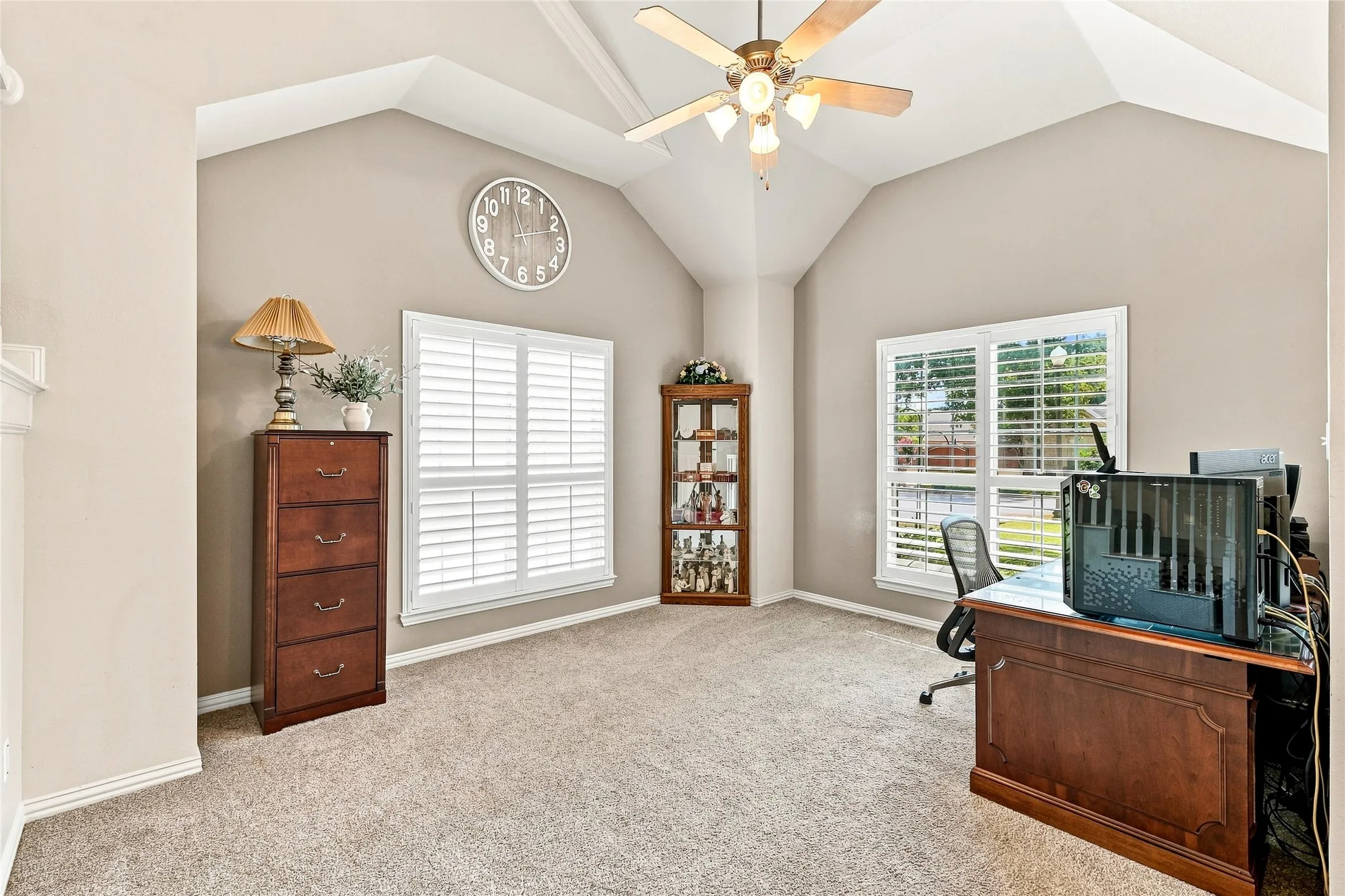 Single Family Residence For Sale in Tarrant County , 1565 Flying Jib Drive, Azle, Texas 76020, 4 Bedroom, 4 Bathroom, 2 Garage spaces, 2,578 Sqft, built in 2002, mls#21364340, Real Estate Agent in Azle, Homes For Sale in Tarrant county, Homes For Sale in Azle, Realtor in Azle Texas, Real Estate Brokerage Independent Realty Texas, Luminita Cordes Realtor