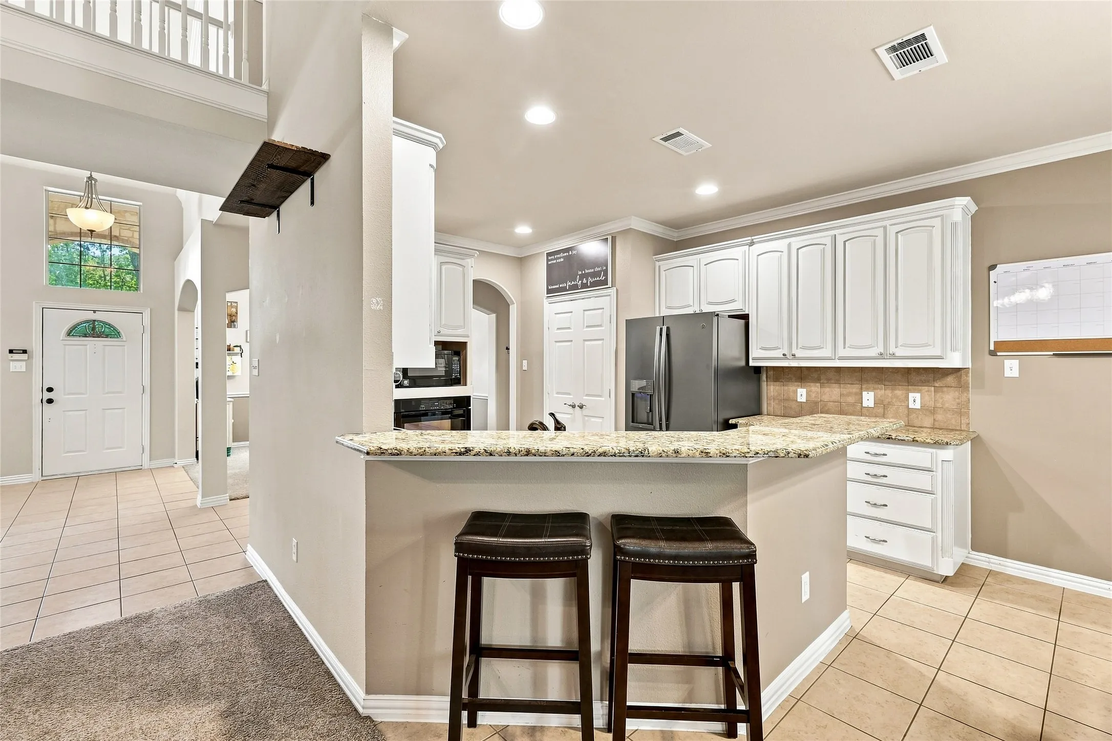 Single Family Residence For Sale in Tarrant County , 1565 Flying Jib Drive, Azle, Texas 76020, 4 Bedroom, 4 Bathroom, 2 Garage spaces, 2,578 Sqft, built in 2002, mls#21364340, Real Estate Agent in Azle, Homes For Sale in Tarrant county, Homes For Sale in Azle, Realtor in Azle Texas, Real Estate Brokerage Independent Realty Texas, Luminita Cordes Realtor