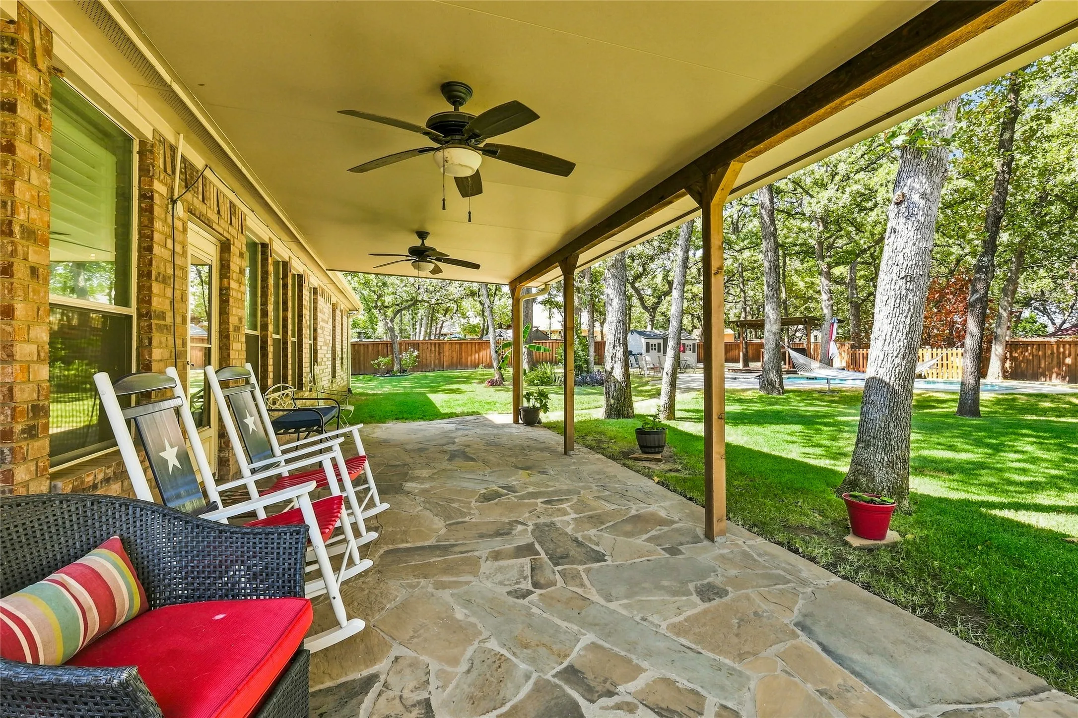 Single Family Residence For Sale in Tarrant County , 1565 Flying Jib Drive, Azle, Texas 76020, 4 Bedroom, 4 Bathroom, 2 Garage spaces, 2,578 Sqft, built in 2002, mls#21364340, Real Estate Agent in Azle, Homes For Sale in Tarrant county, Homes For Sale in Azle, Realtor in Azle Texas, Real Estate Brokerage Independent Realty Texas, Luminita Cordes Realtor