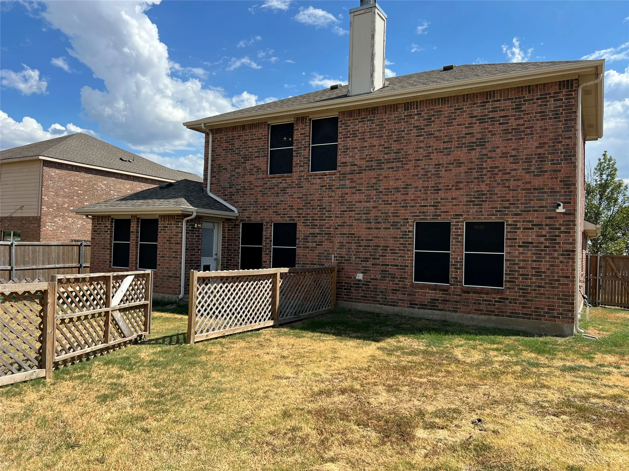 Single Family Residence For Sale in Rockwall County , 2800 Redwood Street, Royse City, Texas 75189, 4 Bedroom, 3 Bathroom, 2 Garage spaces, 2,068 Sqft, built in 2007, mls#21378157, Real Estate Agent in Royse City, Homes For Sale in Rockwall county, Homes For Sale in Royse City, Realtor in Royse City Texas, Real Estate Brokerage Independent Realty Texas, Luminita Cordes Realtor