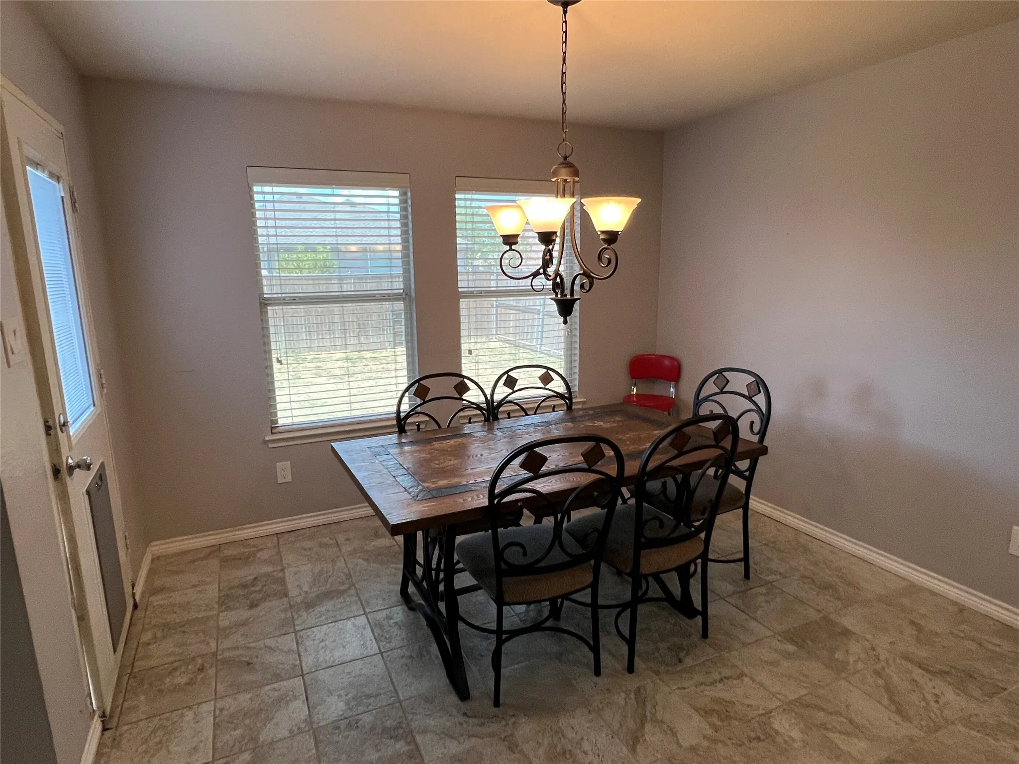 Single Family Residence For Sale in Rockwall County , 2800 Redwood Street, Royse City, Texas 75189, 4 Bedroom, 3 Bathroom, 2 Garage spaces, 2,068 Sqft, built in 2007, mls#21378157, Real Estate Agent in Royse City, Homes For Sale in Rockwall county, Homes For Sale in Royse City, Realtor in Royse City Texas, Real Estate Brokerage Independent Realty Texas, Luminita Cordes Realtor