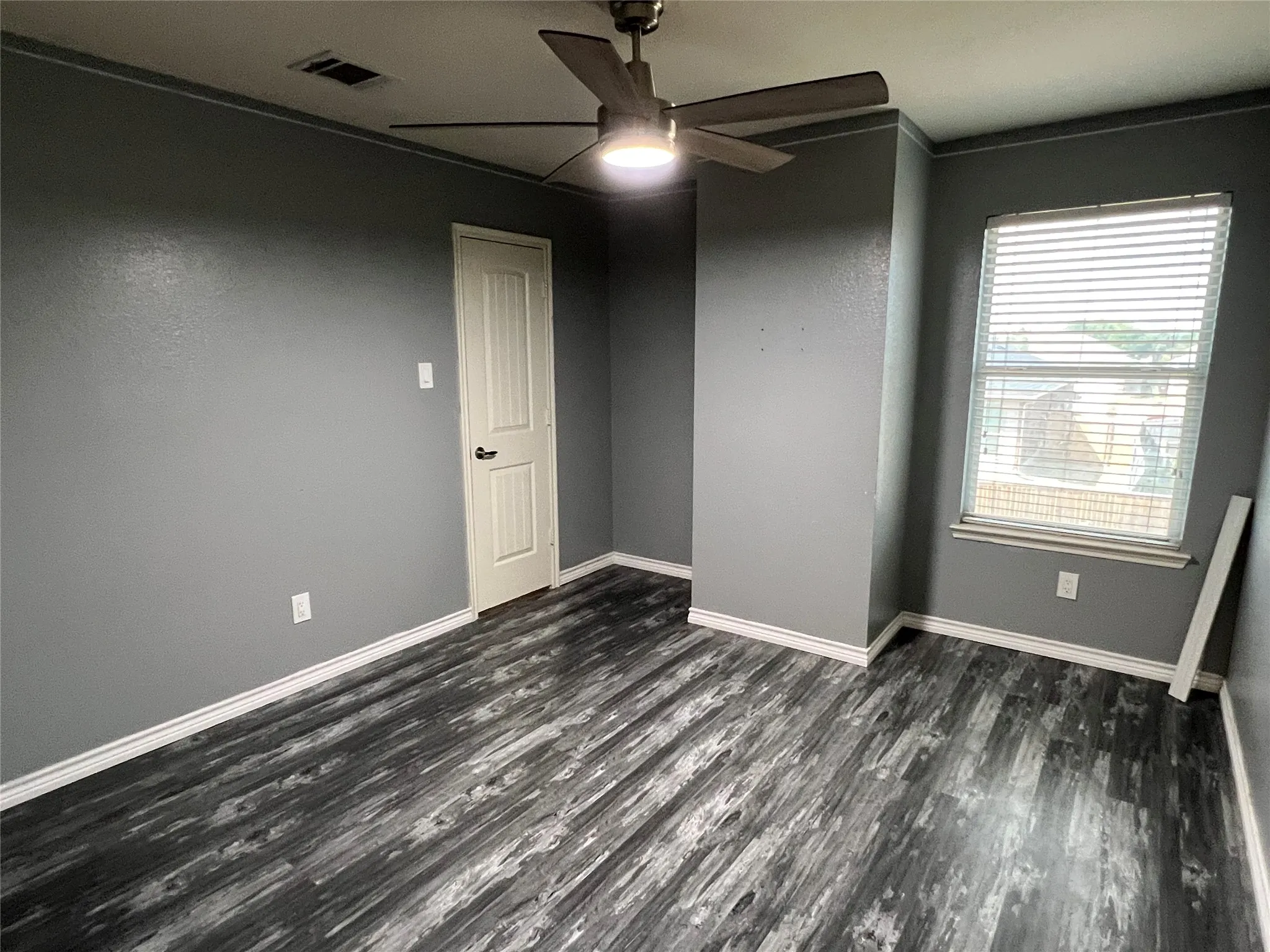 Single Family Residence For Sale in Rockwall County , 2800 Redwood Street, Royse City, Texas 75189, 4 Bedroom, 3 Bathroom, 2 Garage spaces, 2,068 Sqft, built in 2007, mls#21378157, Real Estate Agent in Royse City, Homes For Sale in Rockwall county, Homes For Sale in Royse City, Realtor in Royse City Texas, Real Estate Brokerage Independent Realty Texas, Luminita Cordes Realtor