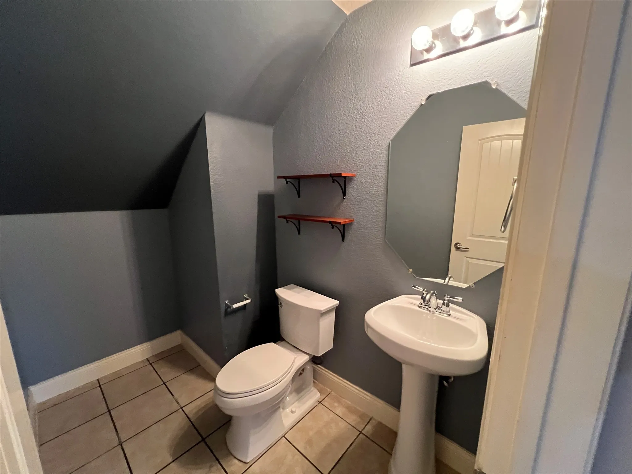 Single Family Residence For Sale in Rockwall County , 2800 Redwood Street, Royse City, Texas 75189, 4 Bedroom, 3 Bathroom, 2 Garage spaces, 2,068 Sqft, built in 2007, mls#21378157, Real Estate Agent in Royse City, Homes For Sale in Rockwall county, Homes For Sale in Royse City, Realtor in Royse City Texas, Real Estate Brokerage Independent Realty Texas, Luminita Cordes Realtor