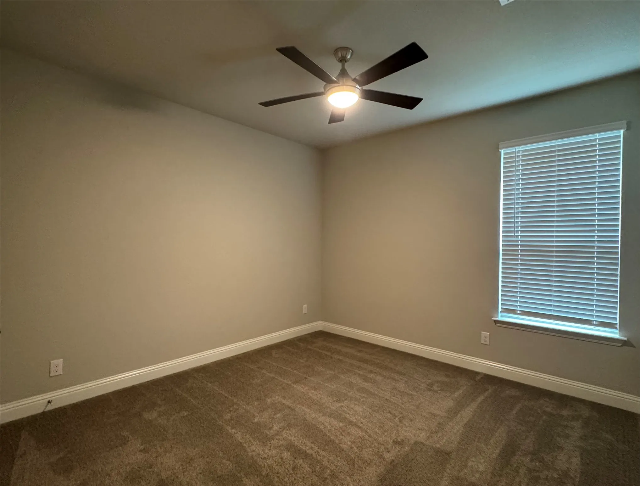 Single Family Residence For Rent in Parker County , 216 Missler Drive, Aledo, Texas 76008, 3 Bedroom, 3 Bathroom, 2 Garage spaces, 2,209 Sqft, built in 2020, mls#21378009, Real Estate Agent in Aledo, Homes For Rent in Parker county, Homes For Rent in Aledo, Realtor in Aledo Texas, Real Estate Brokerage Independent Realty Texas, Luminita Cordes Realtor