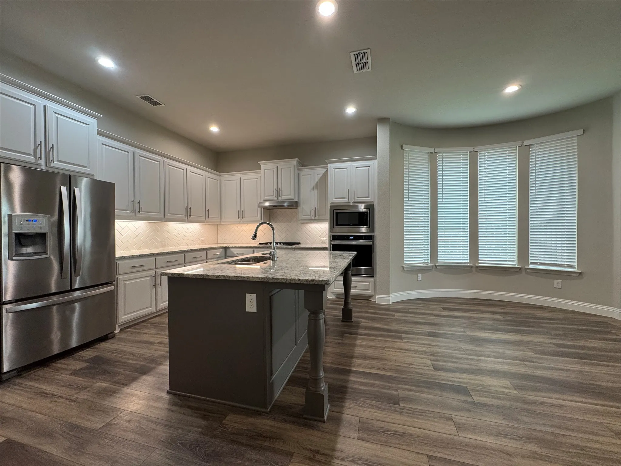 Single Family Residence For Rent in Parker County , 216 Missler Drive, Aledo, Texas 76008, 3 Bedroom, 3 Bathroom, 2 Garage spaces, 2,209 Sqft, built in 2020, mls#21378009, Real Estate Agent in Aledo, Homes For Rent in Parker county, Homes For Rent in Aledo, Realtor in Aledo Texas, Real Estate Brokerage Independent Realty Texas, Luminita Cordes Realtor