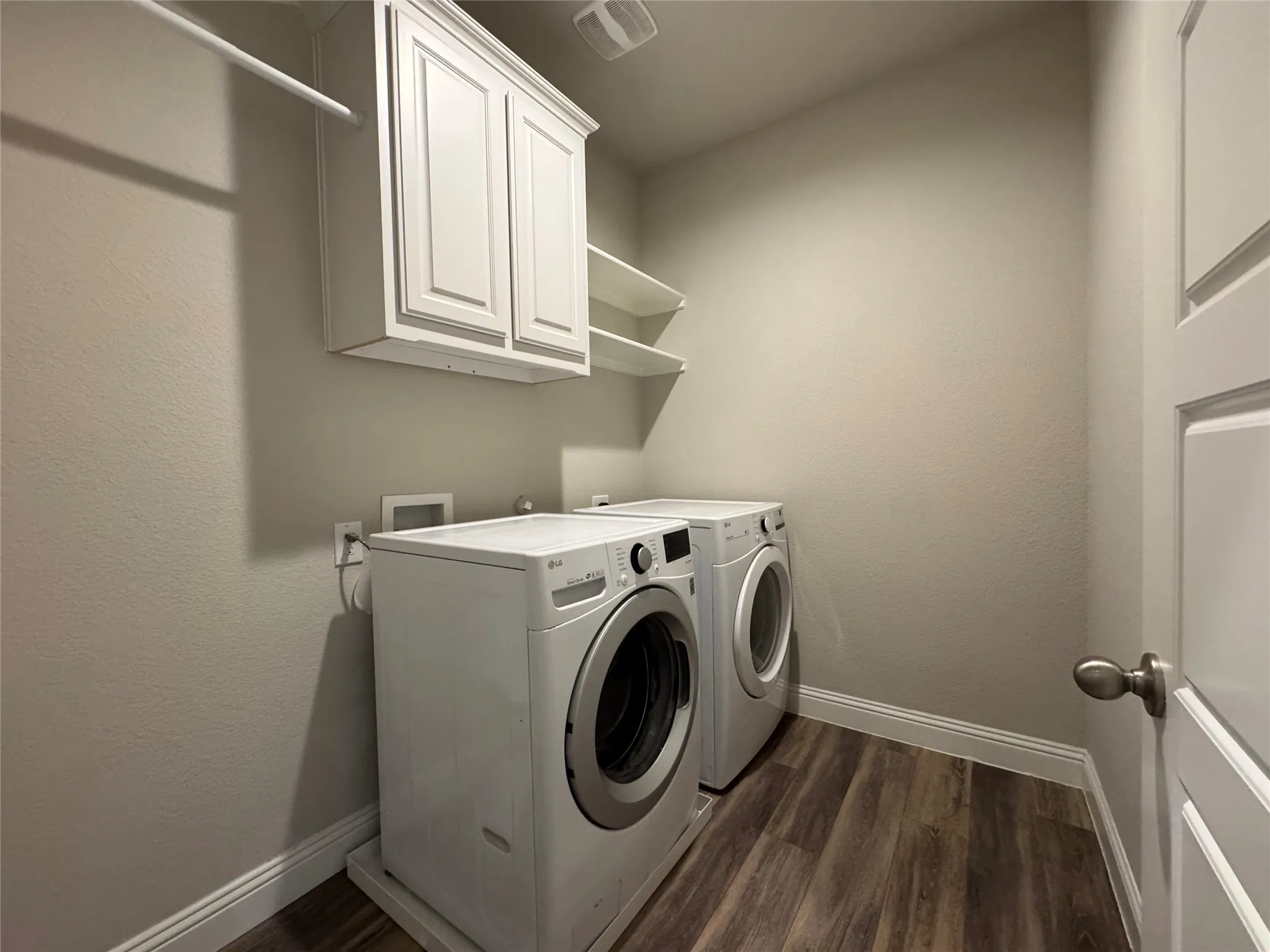 Single Family Residence For Rent in Parker County , 216 Missler Drive, Aledo, Texas 76008, 3 Bedroom, 3 Bathroom, 2 Garage spaces, 2,209 Sqft, built in 2020, mls#21378009, Real Estate Agent in Aledo, Homes For Rent in Parker county, Homes For Rent in Aledo, Realtor in Aledo Texas, Real Estate Brokerage Independent Realty Texas, Luminita Cordes Realtor