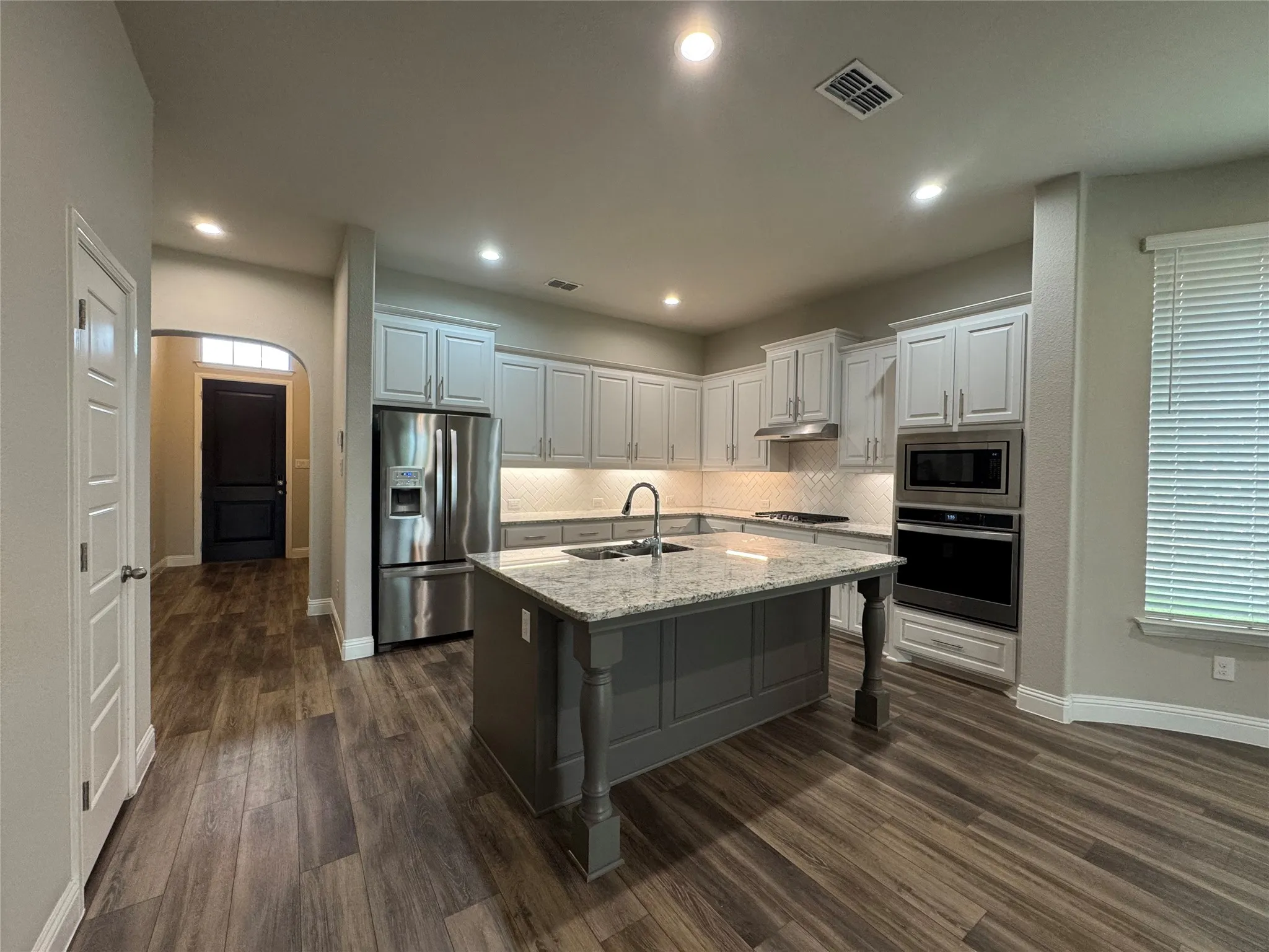 Single Family Residence For Rent in Parker County , 216 Missler Drive, Aledo, Texas 76008, 3 Bedroom, 3 Bathroom, 2 Garage spaces, 2,209 Sqft, built in 2020, mls#21378009, Real Estate Agent in Aledo, Homes For Rent in Parker county, Homes For Rent in Aledo, Realtor in Aledo Texas, Real Estate Brokerage Independent Realty Texas, Luminita Cordes Realtor