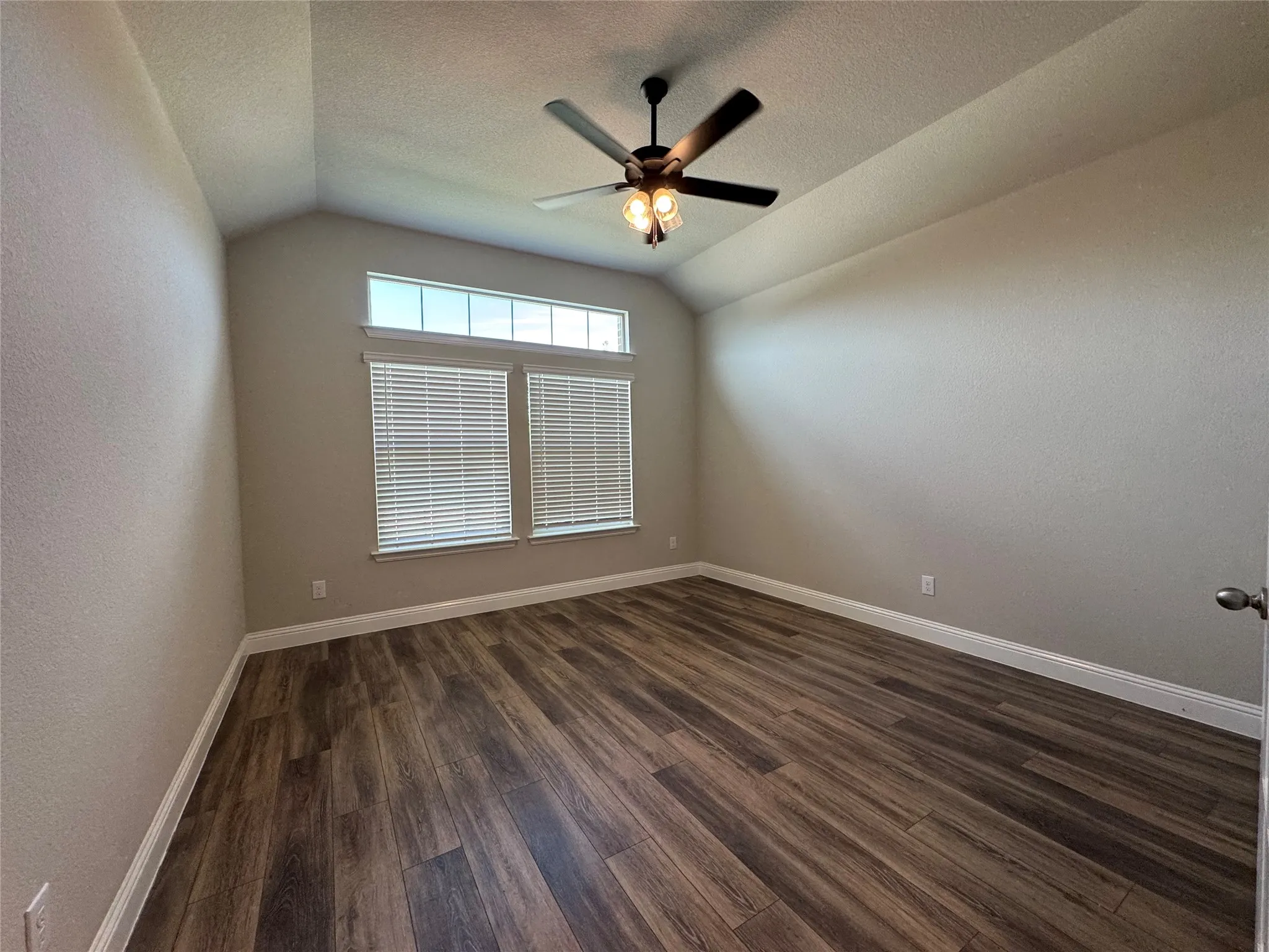 Single Family Residence For Rent in Parker County , 216 Missler Drive, Aledo, Texas 76008, 3 Bedroom, 3 Bathroom, 2 Garage spaces, 2,209 Sqft, built in 2020, mls#21378009, Real Estate Agent in Aledo, Homes For Rent in Parker county, Homes For Rent in Aledo, Realtor in Aledo Texas, Real Estate Brokerage Independent Realty Texas, Luminita Cordes Realtor