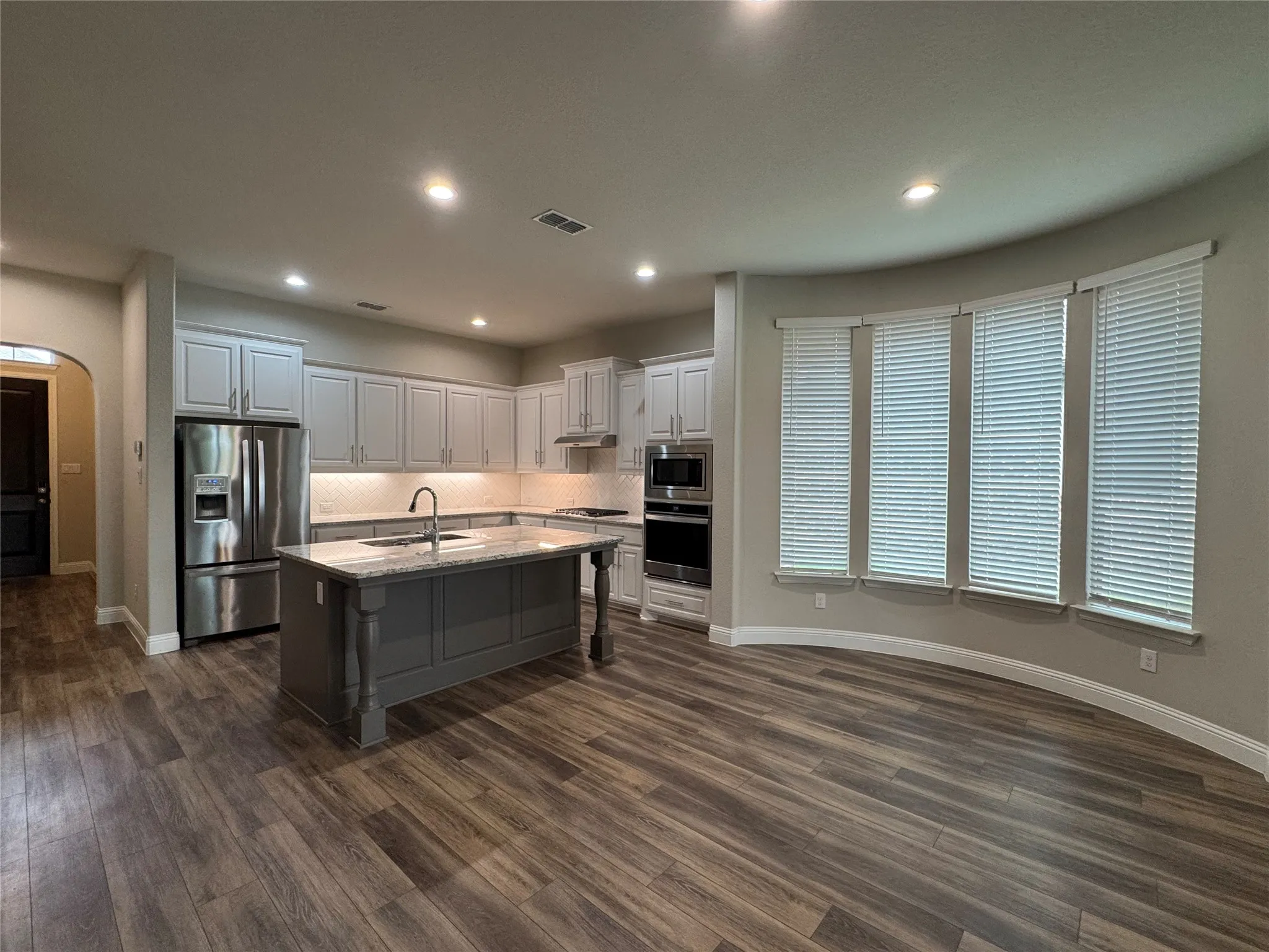 Single Family Residence For Rent in Parker County , 216 Missler Drive, Aledo, Texas 76008, 3 Bedroom, 3 Bathroom, 2 Garage spaces, 2,209 Sqft, built in 2020, mls#21378009, Real Estate Agent in Aledo, Homes For Rent in Parker county, Homes For Rent in Aledo, Realtor in Aledo Texas, Real Estate Brokerage Independent Realty Texas, Luminita Cordes Realtor