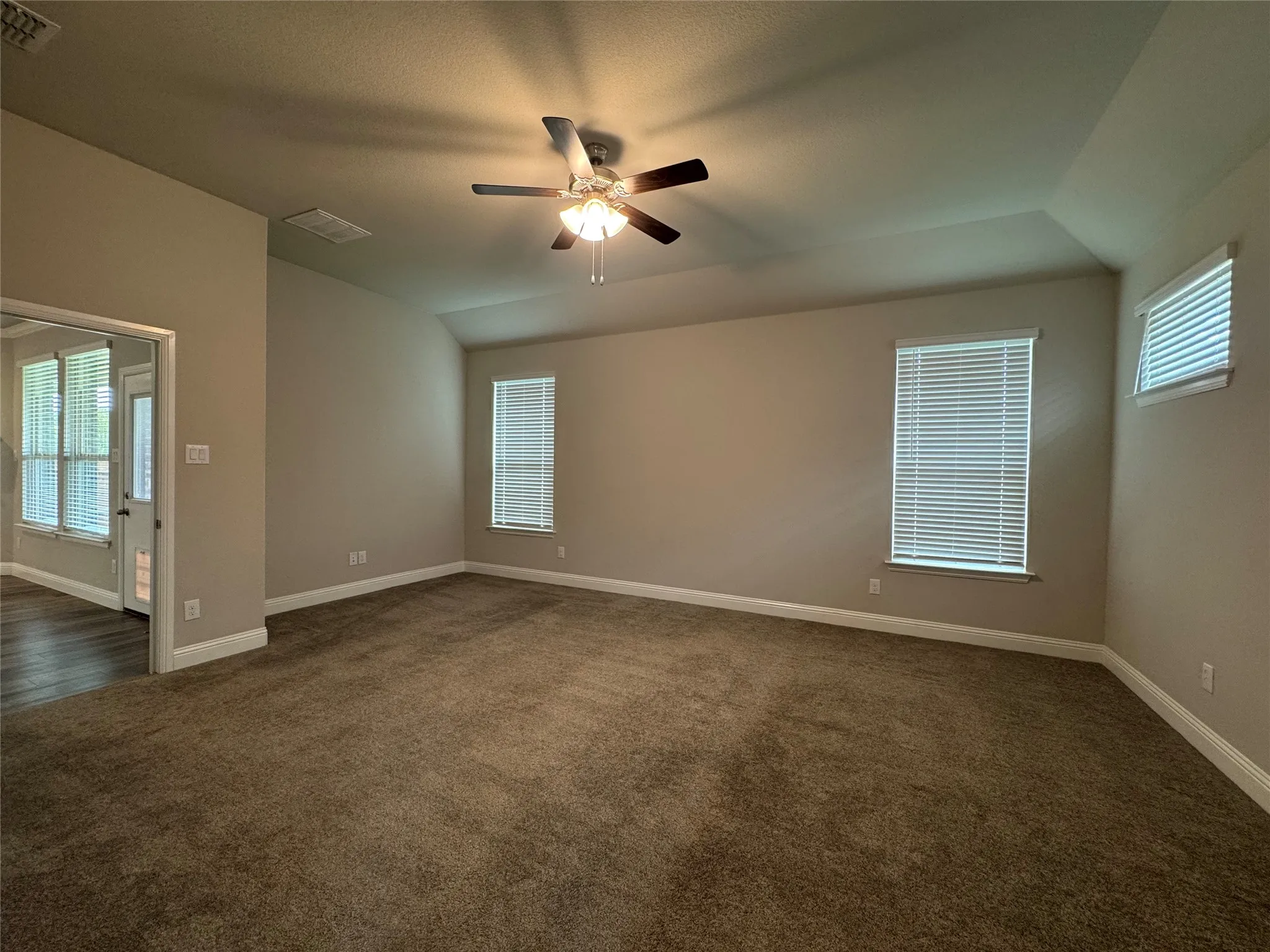 Single Family Residence For Rent in Parker County , 216 Missler Drive, Aledo, Texas 76008, 3 Bedroom, 3 Bathroom, 2 Garage spaces, 2,209 Sqft, built in 2020, mls#21378009, Real Estate Agent in Aledo, Homes For Rent in Parker county, Homes For Rent in Aledo, Realtor in Aledo Texas, Real Estate Brokerage Independent Realty Texas, Luminita Cordes Realtor