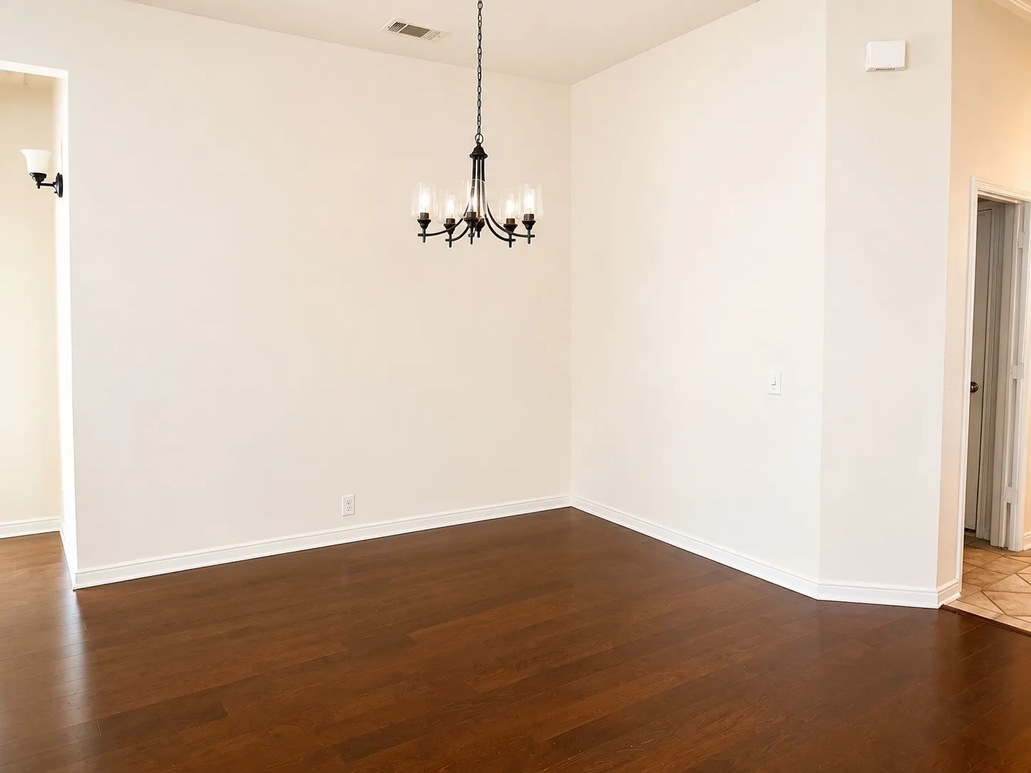 Single Family Residence For Rent in Collin County , 2217 Killarney Drive, Mc Kinney, Texas 75072, 3 Bedroom, 2 Bathroom, 2 Garage spaces, 1,738 Sqft, built in 2000, mls#21377706, Real Estate Agent in Mc Kinney, Homes For Rent in Collin county, Homes For Rent in Mc Kinney, Realtor in Mc Kinney Texas, Real Estate Brokerage Independent Realty Texas, Luminita Cordes Realtor
