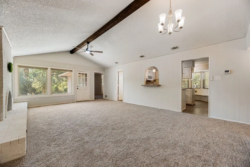 Single Family Residence For Rent in Dallas County , 5508 Flamingo Drive, Rowlett, Texas 75089, 3 Bedroom, 2 Bathroom, Garage spaces, 1,900 Sqft, built in 1973, mls#21378180, Real Estate Agent in Rowlett, Homes For Rent in Dallas county, Homes For Rent in Rowlett, Realtor in Rowlett Texas, Real Estate Brokerage Independent Realty Texas, Luminita Cordes Realtor