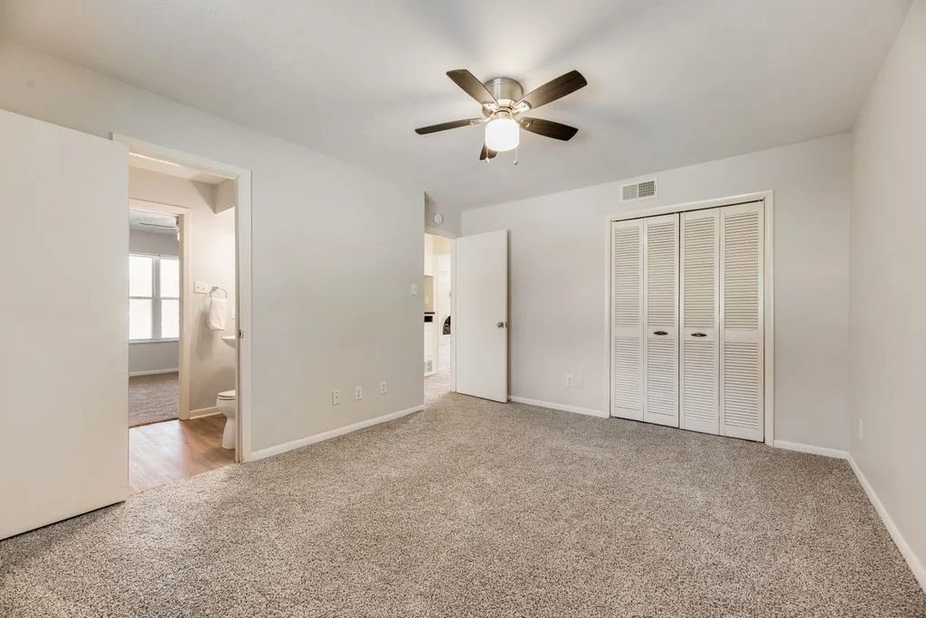 Single Family Residence For Rent in Dallas County , 5508 Flamingo Drive, Rowlett, Texas 75089, 3 Bedroom, 2 Bathroom, Garage spaces, 1,900 Sqft, built in 1973, mls#21378180, Real Estate Agent in Rowlett, Homes For Rent in Dallas county, Homes For Rent in Rowlett, Realtor in Rowlett Texas, Real Estate Brokerage Independent Realty Texas, Luminita Cordes Realtor