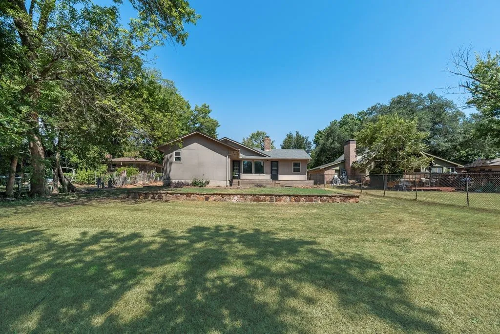 Single Family Residence For Rent in Dallas County , 5508 Flamingo Drive, Rowlett, Texas 75089, 3 Bedroom, 2 Bathroom, Garage spaces, 1,900 Sqft, built in 1973, mls#21378180, Real Estate Agent in Rowlett, Homes For Rent in Dallas county, Homes For Rent in Rowlett, Realtor in Rowlett Texas, Real Estate Brokerage Independent Realty Texas, Luminita Cordes Realtor
