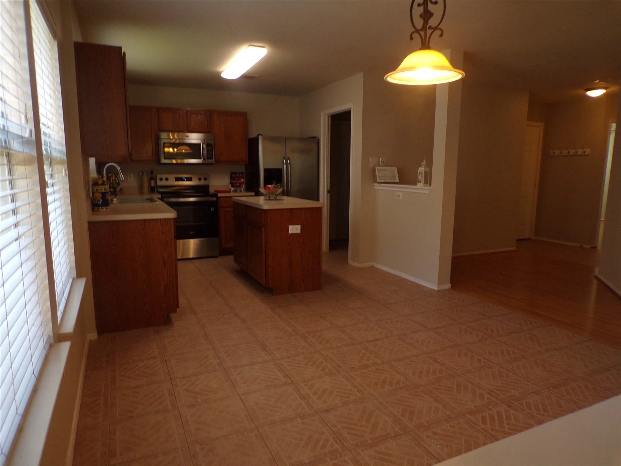 Single Family Residence For Rent in Collin County , 2612 Sierra Drive, Mc Kinney, Texas 75071, 3 Bedroom, 2 Bathroom, 2 Garage spaces, 1,444 Sqft, built in 2002, mls#21378182, Real Estate Agent in Mc Kinney, Homes For Rent in Collin county, Homes For Rent in Mc Kinney, Realtor in Mc Kinney Texas, Real Estate Brokerage Independent Realty Texas, Luminita Cordes Realtor