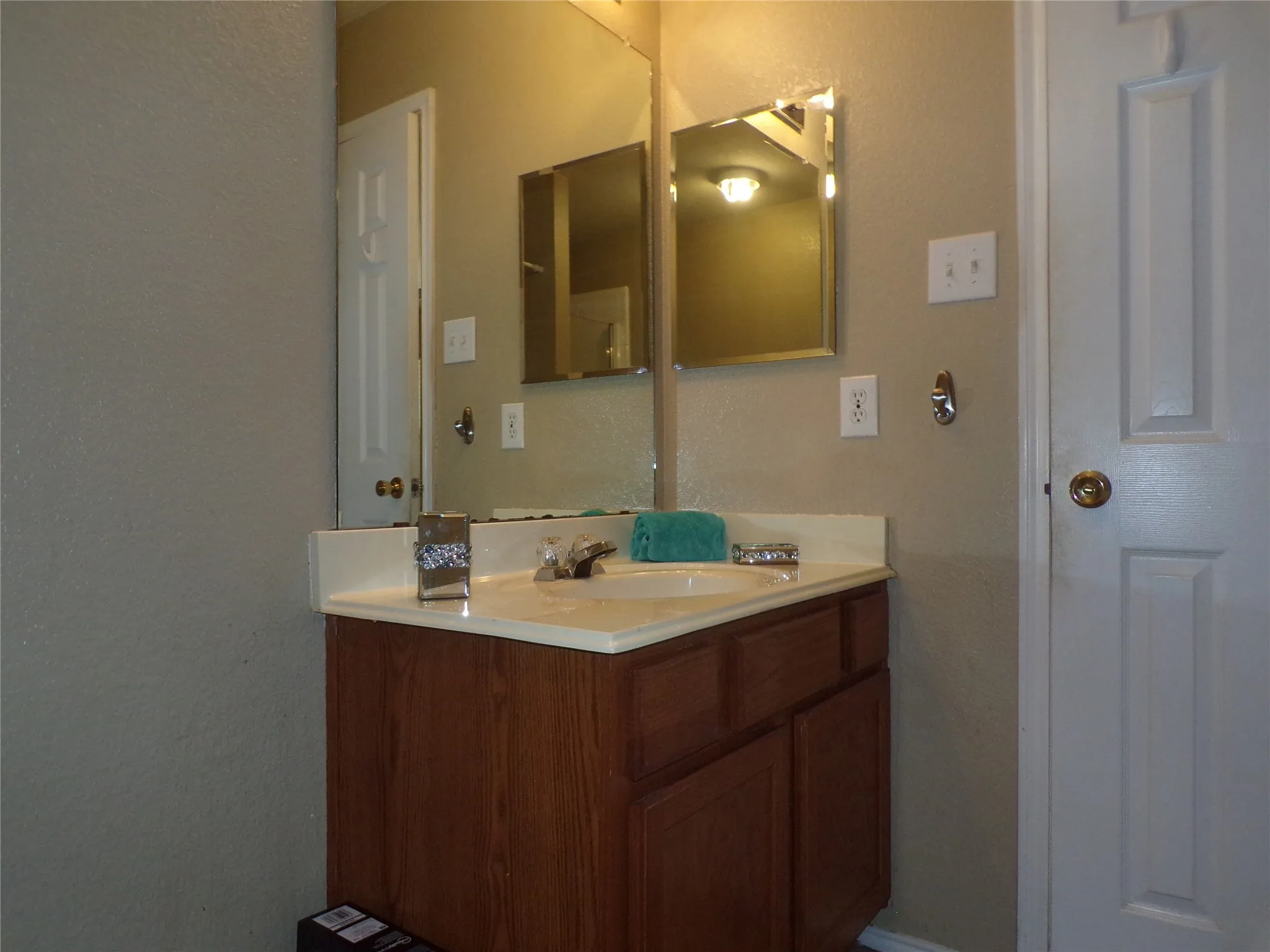 Single Family Residence For Rent in Collin County , 2612 Sierra Drive, Mc Kinney, Texas 75071, 3 Bedroom, 2 Bathroom, 2 Garage spaces, 1,444 Sqft, built in 2002, mls#21378182, Real Estate Agent in Mc Kinney, Homes For Rent in Collin county, Homes For Rent in Mc Kinney, Realtor in Mc Kinney Texas, Real Estate Brokerage Independent Realty Texas, Luminita Cordes Realtor