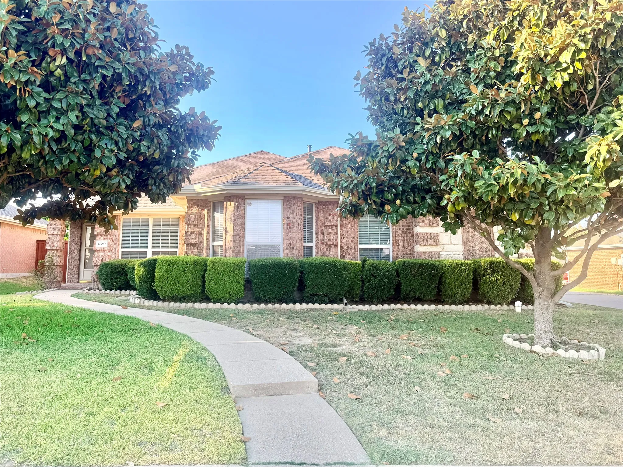 Single Family Residence For Rent in Collin County , 529 Laredo Drive, Murphy, Texas 75094, 3 Bedroom, 2 Bathroom, 2 Garage spaces, 1,832 Sqft, built in 2005, mls#21378092, Real Estate Agent in Murphy, Homes For Rent in Collin county, Homes For Rent in Murphy, Realtor in Murphy Texas, Real Estate Brokerage Independent Realty Texas, Luminita Cordes Realtor