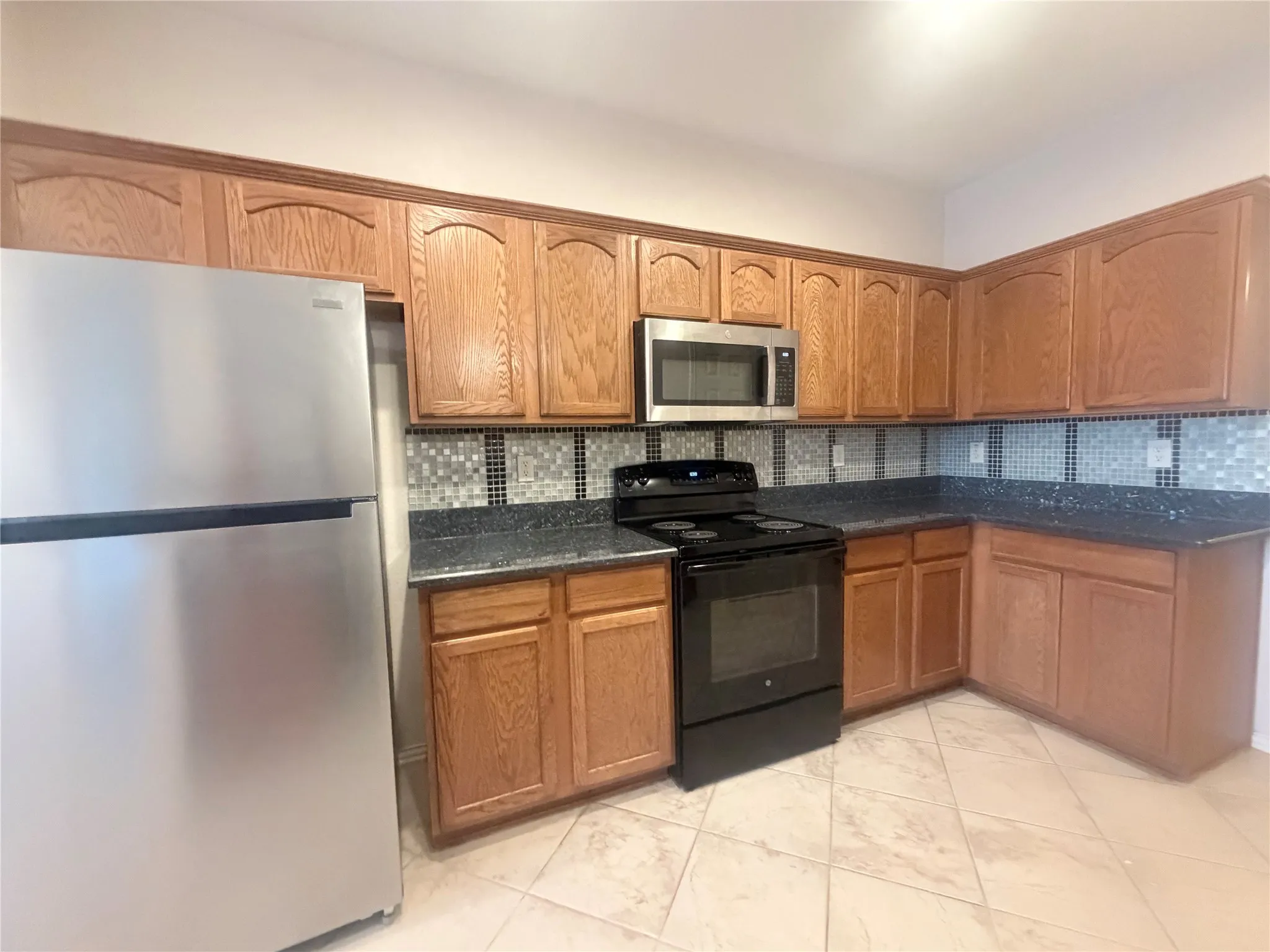 Single Family Residence For Rent in Collin County , 529 Laredo Drive, Murphy, Texas 75094, 3 Bedroom, 2 Bathroom, 2 Garage spaces, 1,832 Sqft, built in 2005, mls#21378092, Real Estate Agent in Murphy, Homes For Rent in Collin county, Homes For Rent in Murphy, Realtor in Murphy Texas, Real Estate Brokerage Independent Realty Texas, Luminita Cordes Realtor