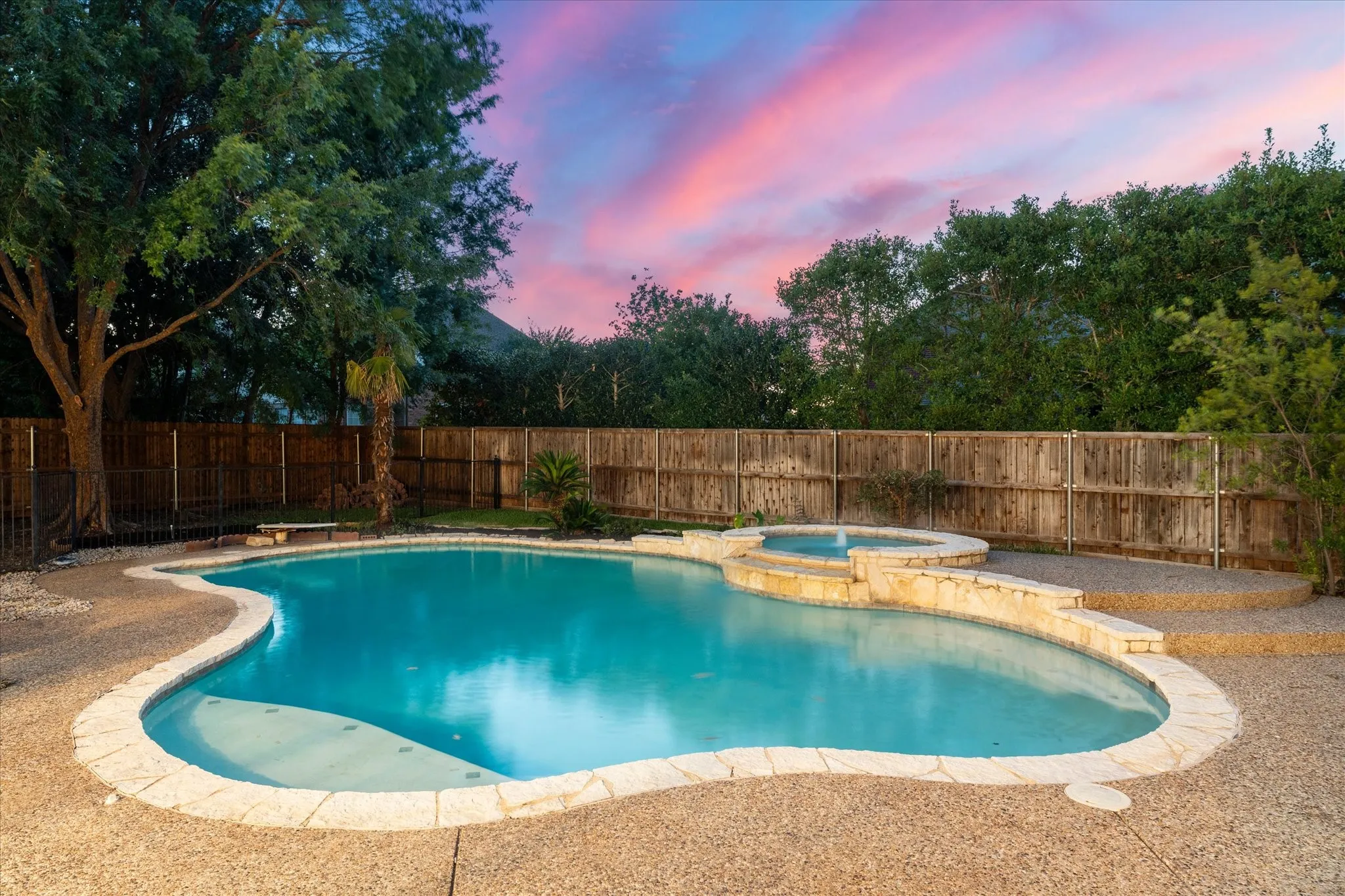 Single Family Residence For Sale in Tarrant County , 815 Forest Lakes Drive, Keller, Texas 76248, 4 Bedroom, 4 Bathroom, 3 Garage spaces, 3,474 Sqft, built in 1999, mls#21378196, Real Estate Agent in Keller, Homes For Sale in Tarrant county, Homes For Sale in Keller, Realtor in Keller Texas, Real Estate Brokerage Independent Realty Texas, Luminita Cordes Realtor