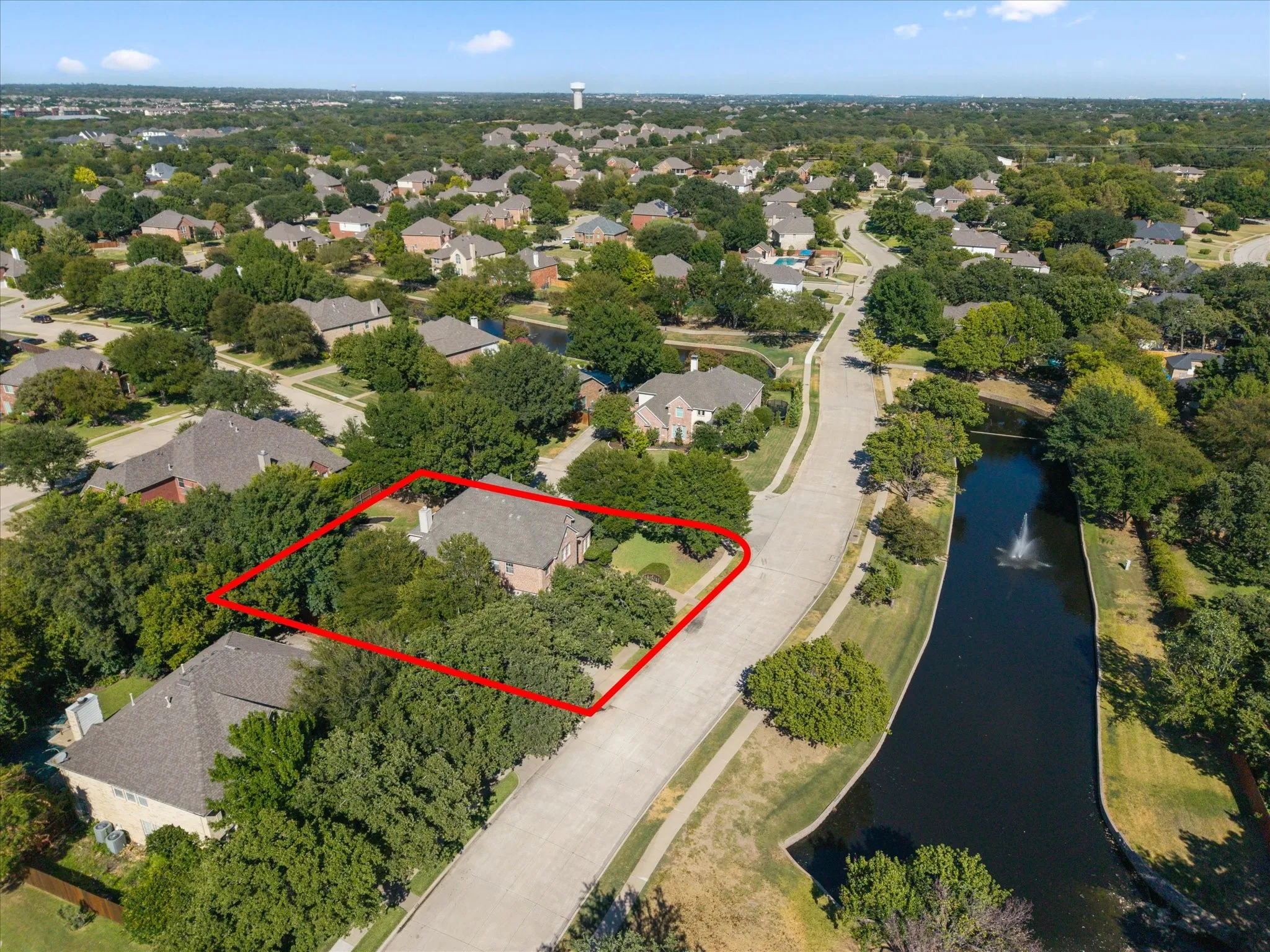 Single Family Residence For Sale in Tarrant County , 815 Forest Lakes Drive, Keller, Texas 76248, 4 Bedroom, 4 Bathroom, 3 Garage spaces, 3,474 Sqft, built in 1999, mls#21378196, Real Estate Agent in Keller, Homes For Sale in Tarrant county, Homes For Sale in Keller, Realtor in Keller Texas, Real Estate Brokerage Independent Realty Texas, Luminita Cordes Realtor