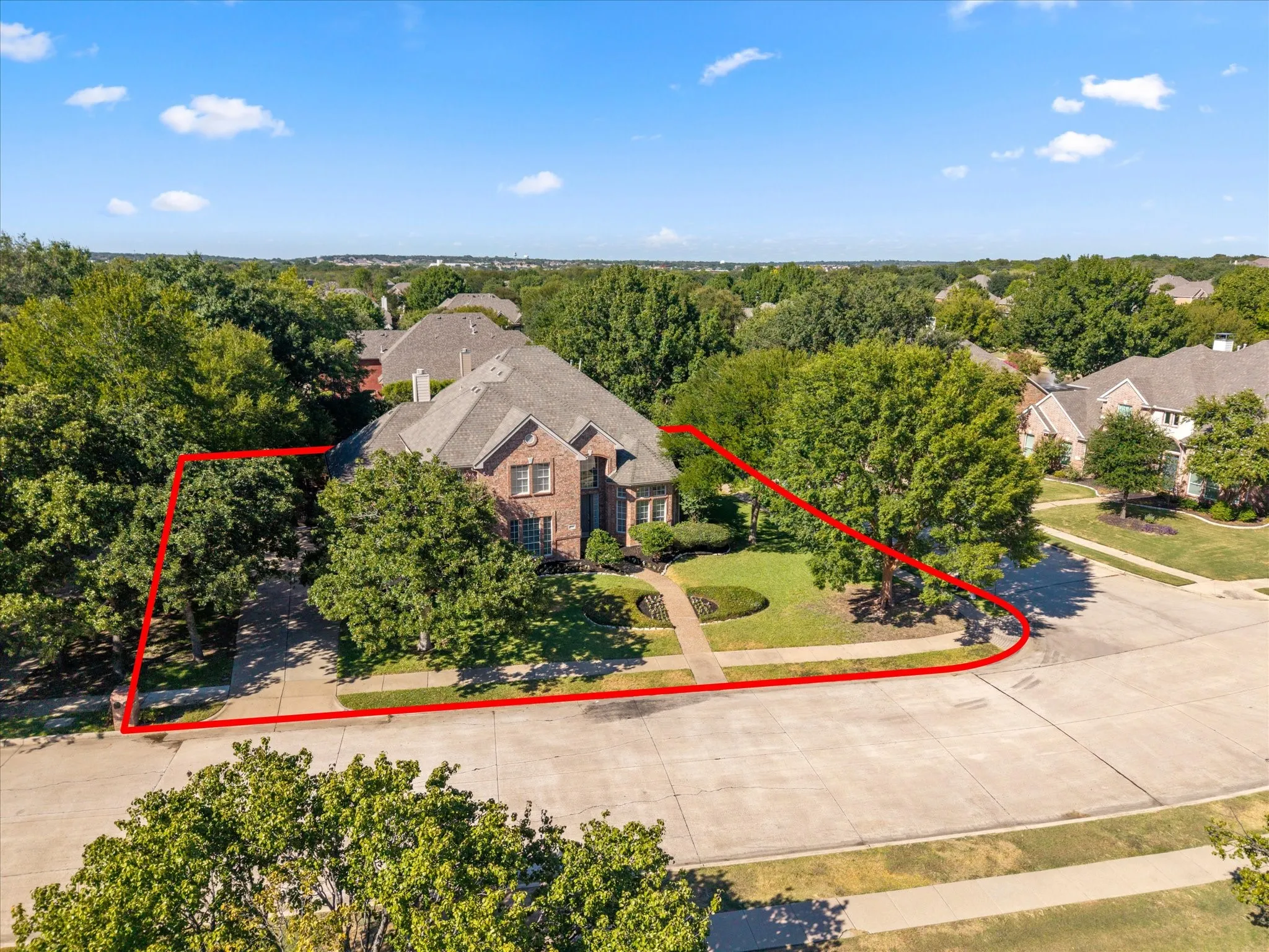 Single Family Residence For Sale in Tarrant County , 815 Forest Lakes Drive, Keller, Texas 76248, 4 Bedroom, 4 Bathroom, 3 Garage spaces, 3,474 Sqft, built in 1999, mls#21378196, Real Estate Agent in Keller, Homes For Sale in Tarrant county, Homes For Sale in Keller, Realtor in Keller Texas, Real Estate Brokerage Independent Realty Texas, Luminita Cordes Realtor