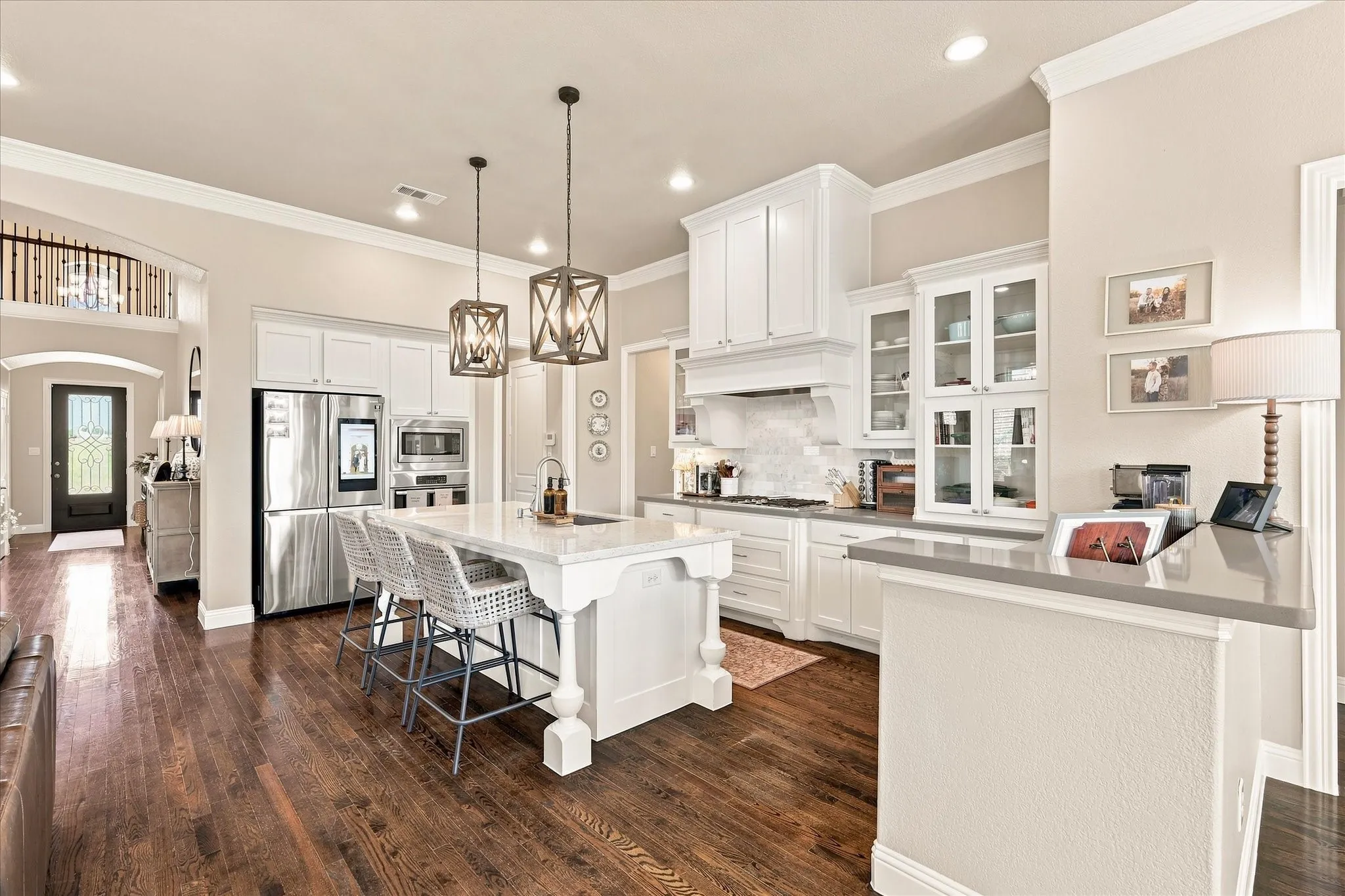 Single Family Residence For Sale in Denton County , 6309 Willow Ridge Trail, Flower Mound, Texas 76226, 4 Bedroom, 4 Bathroom, 3 Garage spaces, 3,161 Sqft, built in 2015, mls#21373254, Real Estate Agent in Flower Mound, Homes For Sale in Denton county, Homes For Sale in Flower Mound, Realtor in Flower Mound Texas, Real Estate Brokerage Independent Realty Texas, Luminita Cordes Realtor