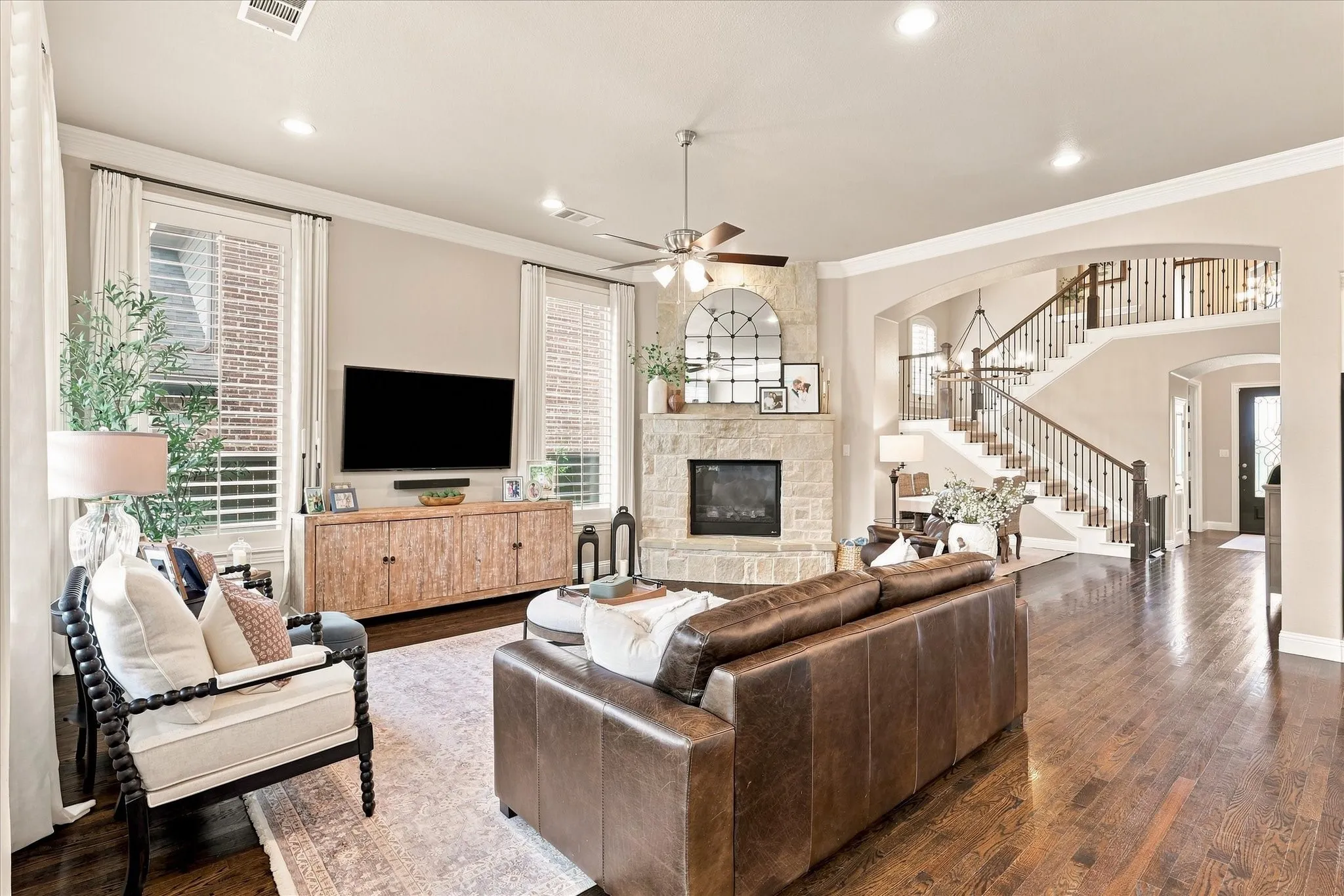 Single Family Residence For Sale in Denton County , 6309 Willow Ridge Trail, Flower Mound, Texas 76226, 4 Bedroom, 4 Bathroom, 3 Garage spaces, 3,161 Sqft, built in 2015, mls#21373254, Real Estate Agent in Flower Mound, Homes For Sale in Denton county, Homes For Sale in Flower Mound, Realtor in Flower Mound Texas, Real Estate Brokerage Independent Realty Texas, Luminita Cordes Realtor