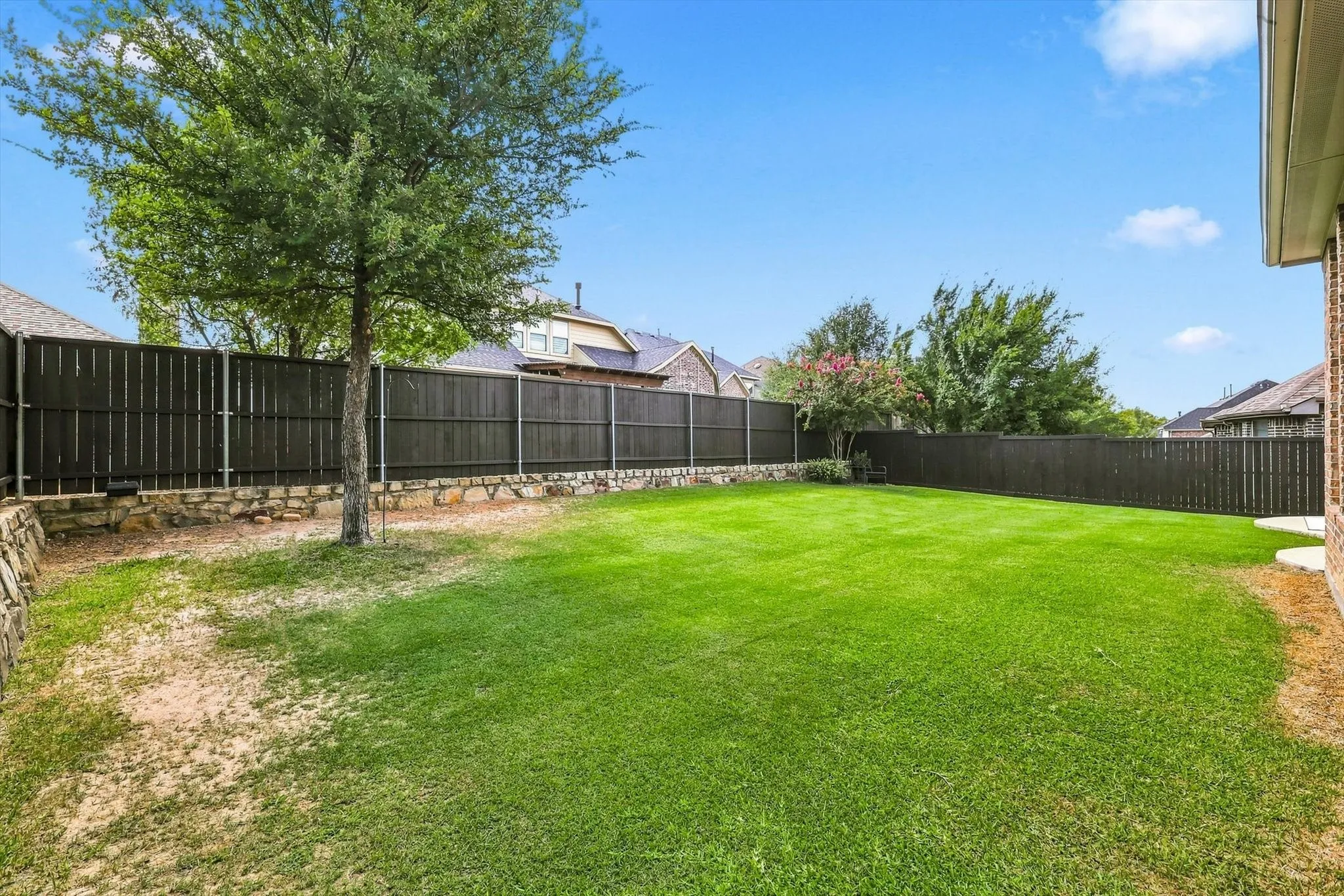 Single Family Residence For Sale in Denton County , 6309 Willow Ridge Trail, Flower Mound, Texas 76226, 4 Bedroom, 4 Bathroom, 3 Garage spaces, 3,161 Sqft, built in 2015, mls#21373254, Real Estate Agent in Flower Mound, Homes For Sale in Denton county, Homes For Sale in Flower Mound, Realtor in Flower Mound Texas, Real Estate Brokerage Independent Realty Texas, Luminita Cordes Realtor