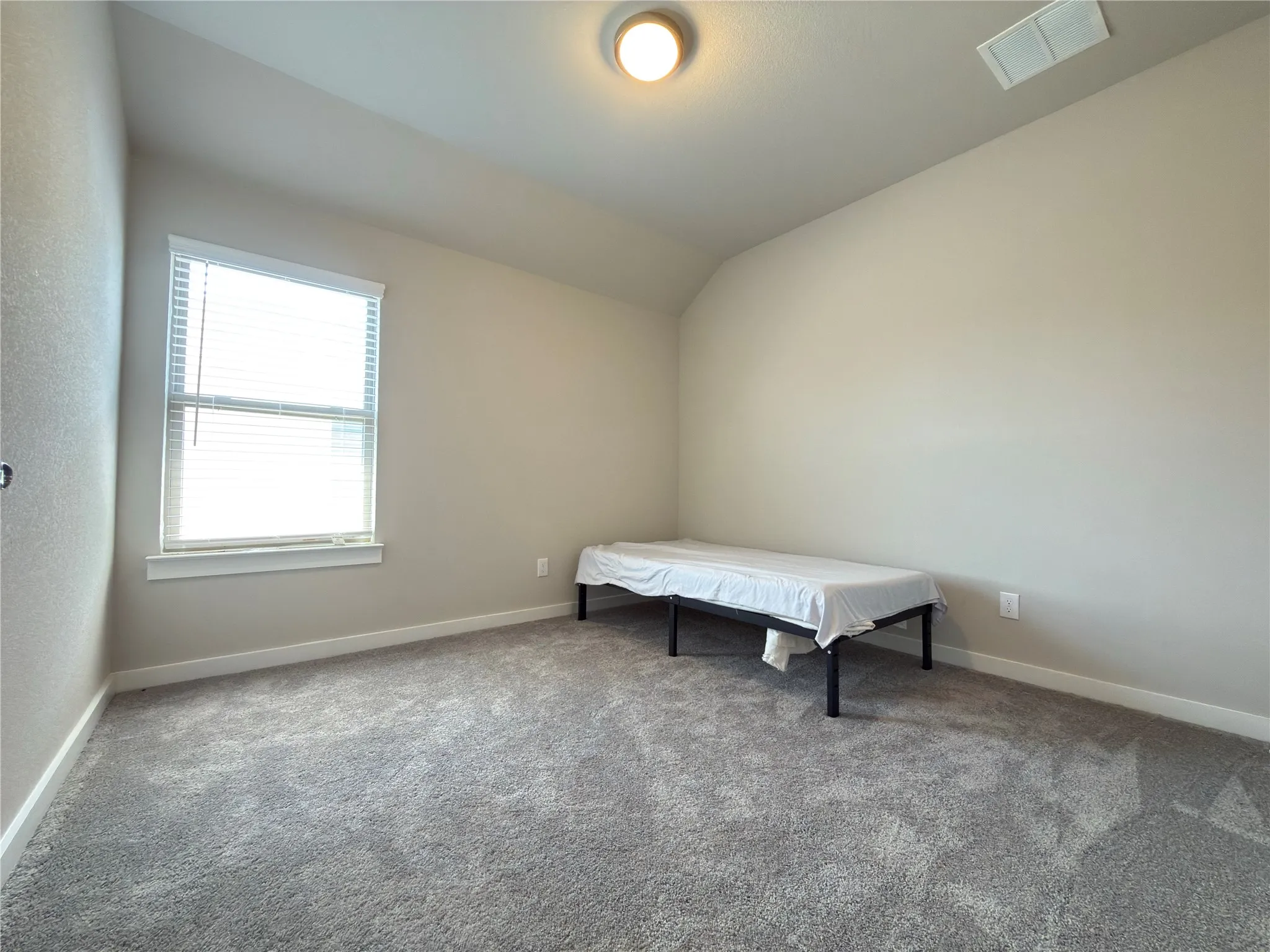 Single Family Residence For Rent in Tarrant County , 2417 Mankato Drive, Fort Worth, Texas 76179, 5 Bedroom, 3 Bathroom, 2 Garage spaces, 2,956 Sqft, built in 2022, mls#21378194, Real Estate Agent in Fort Worth, Homes For Rent in Tarrant county, Homes For Rent in Fort Worth, Realtor in Fort Worth Texas, Real Estate Brokerage Independent Realty Texas, Luminita Cordes Realtor