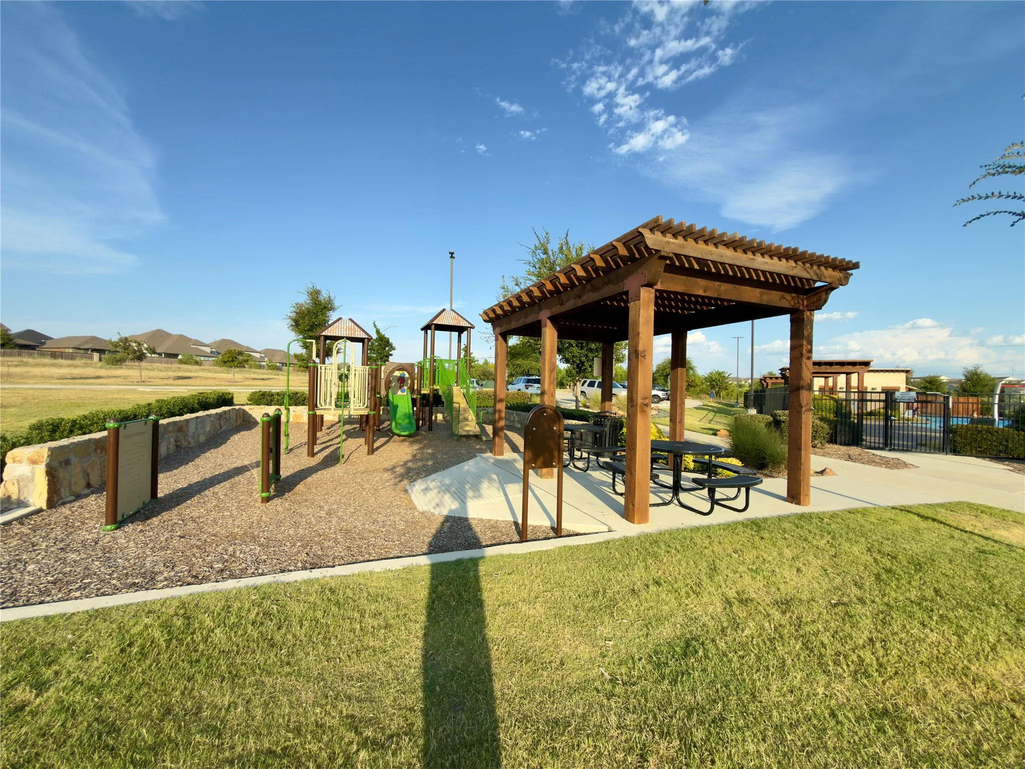 Single Family Residence For Rent in Tarrant County , 2417 Mankato Drive, Fort Worth, Texas 76179, 5 Bedroom, 3 Bathroom, 2 Garage spaces, 2,956 Sqft, built in 2022, mls#21378194, Real Estate Agent in Fort Worth, Homes For Rent in Tarrant county, Homes For Rent in Fort Worth, Realtor in Fort Worth Texas, Real Estate Brokerage Independent Realty Texas, Luminita Cordes Realtor