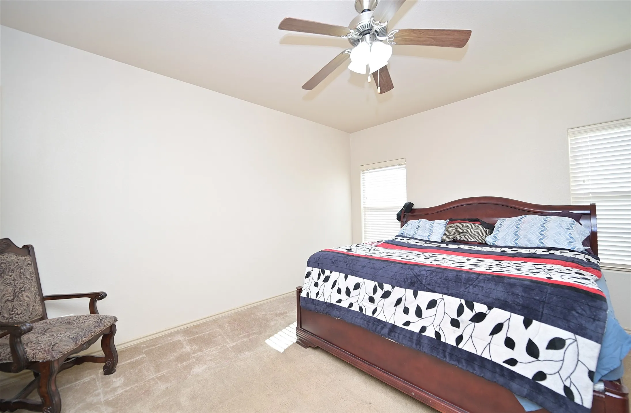 Single Family Residence For Sale in Tarrant County , 3000 Mitchell Court, Arlington, Texas 76010, 3 Bedroom, 2 Bathroom, 2 Garage spaces, 1,704 Sqft, built in 2014, mls#21370661, Real Estate Agent in Arlington, Homes For Sale in Tarrant county, Homes For Sale in Arlington, Realtor in Arlington Texas, Real Estate Brokerage Independent Realty Texas, Luminita Cordes Realtor