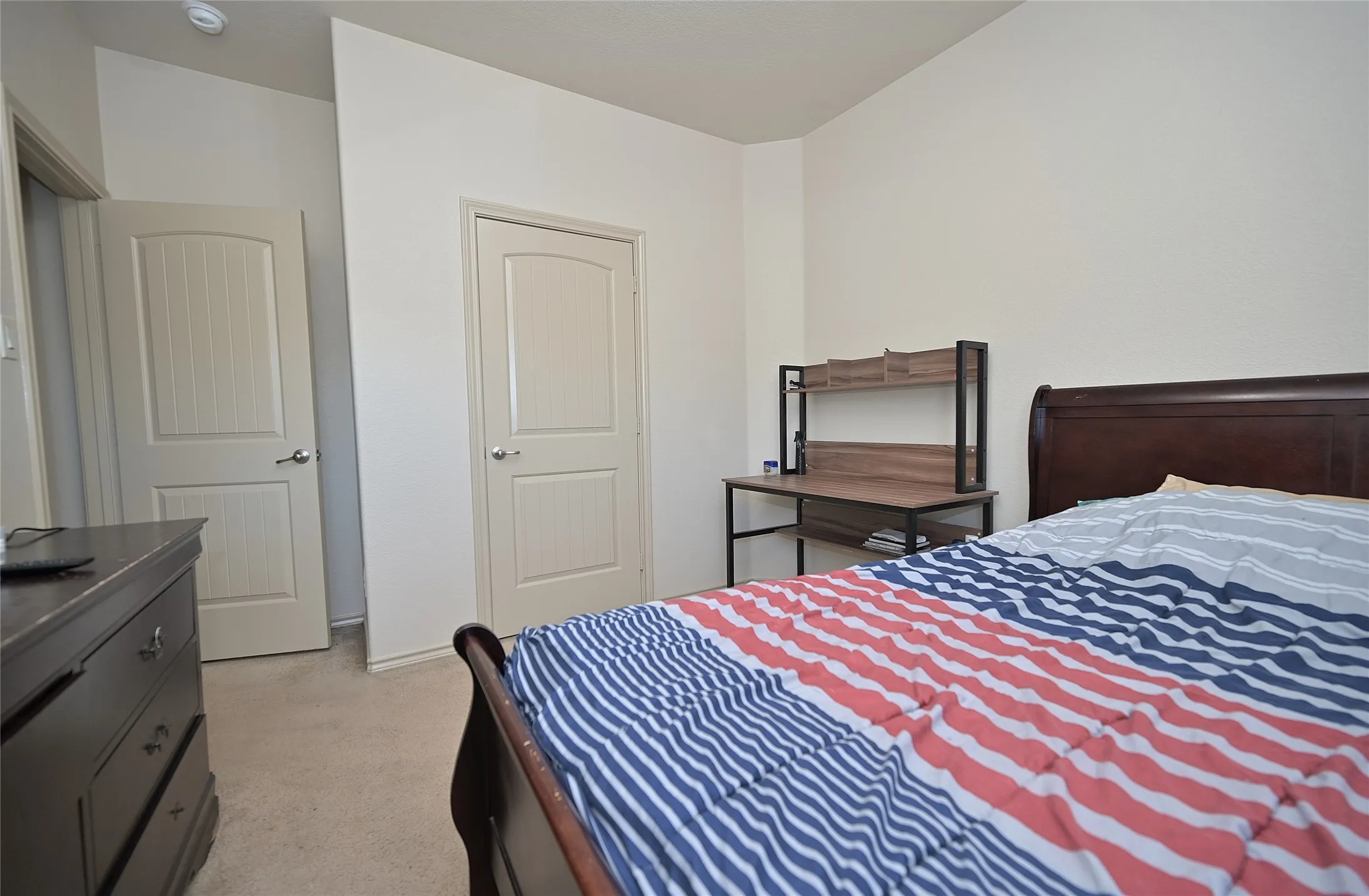 Single Family Residence For Sale in Tarrant County , 3000 Mitchell Court, Arlington, Texas 76010, 3 Bedroom, 2 Bathroom, 2 Garage spaces, 1,704 Sqft, built in 2014, mls#21370661, Real Estate Agent in Arlington, Homes For Sale in Tarrant county, Homes For Sale in Arlington, Realtor in Arlington Texas, Real Estate Brokerage Independent Realty Texas, Luminita Cordes Realtor
