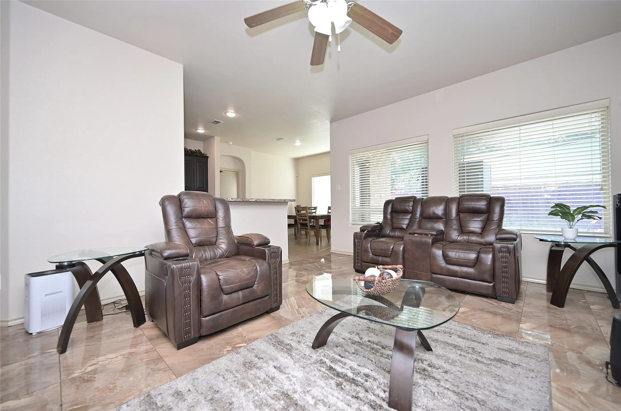 Single Family Residence For Sale in Tarrant County , 3000 Mitchell Court, Arlington, Texas 76010, 3 Bedroom, 2 Bathroom, 2 Garage spaces, 1,704 Sqft, built in 2014, mls#21370661, Real Estate Agent in Arlington, Homes For Sale in Tarrant county, Homes For Sale in Arlington, Realtor in Arlington Texas, Real Estate Brokerage Independent Realty Texas, Luminita Cordes Realtor