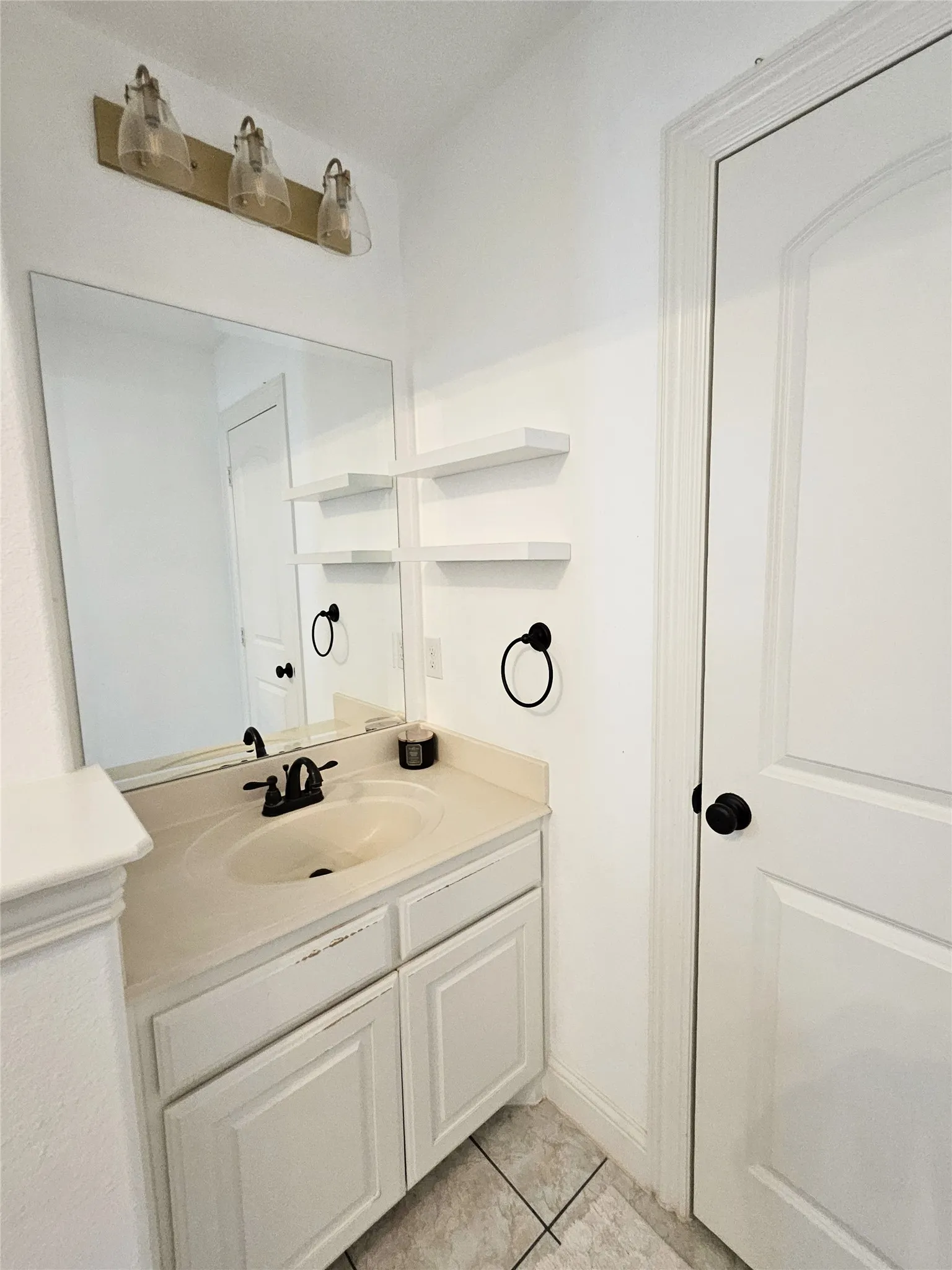 Single Family Residence For Sale in Collin County , 608 Jagged Way, Plano, Texas 75074, 5 Bedroom, 5 Bathroom, 2 Garage spaces, 3,968 Sqft, built in 2016, mls#21378206, Real Estate Agent in Plano, Homes For Sale in Collin county, Homes For Sale in Plano, Realtor in Plano Texas, Real Estate Brokerage Independent Realty Texas, Luminita Cordes Realtor