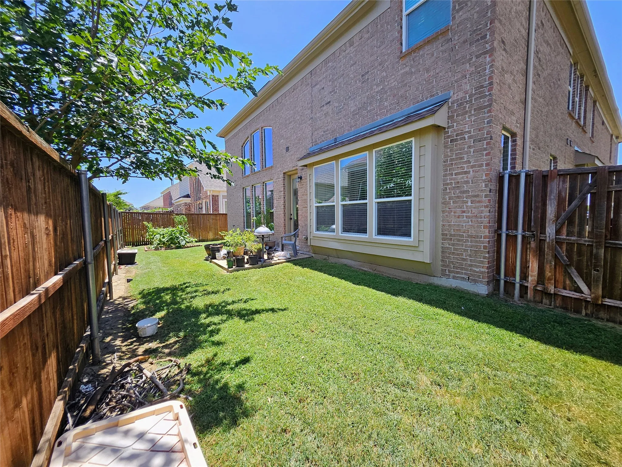 Single Family Residence For Sale in Collin County , 608 Jagged Way, Plano, Texas 75074, 5 Bedroom, 5 Bathroom, 2 Garage spaces, 3,968 Sqft, built in 2016, mls#21378206, Real Estate Agent in Plano, Homes For Sale in Collin county, Homes For Sale in Plano, Realtor in Plano Texas, Real Estate Brokerage Independent Realty Texas, Luminita Cordes Realtor