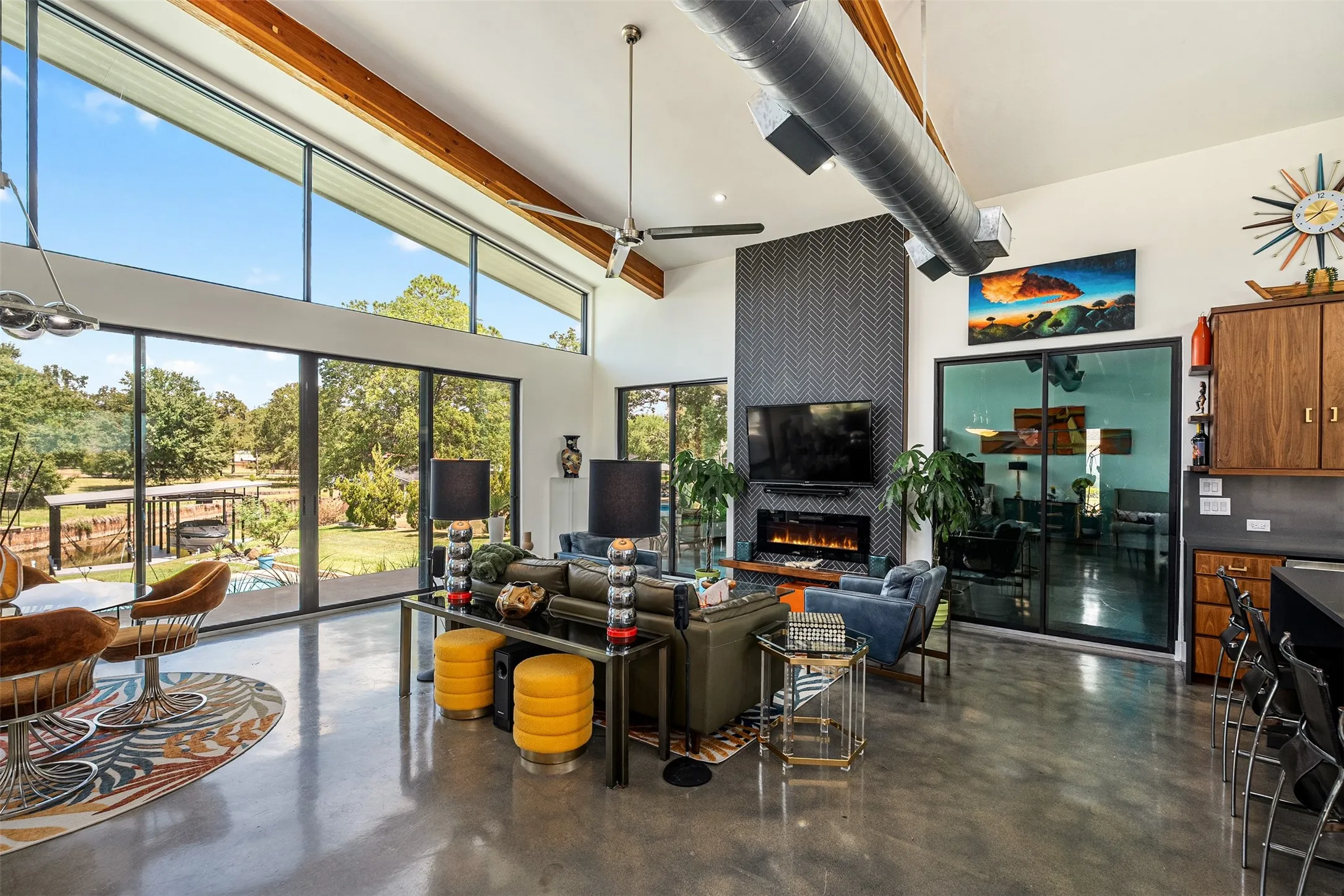 Single Family Residence For Sale in Henderson County , 105 Azalea Court, Trinidad, Texas 75163, 3 Bedroom, 2 Bathroom, 4 Garage spaces, 2,772 Sqft, built in 2022, mls#21375374, Real Estate Agent in Trinidad, Homes For Sale in Henderson county, Homes For Sale in Trinidad, Realtor in Trinidad Texas, Real Estate Brokerage Independent Realty Texas, Luminita Cordes Realtor