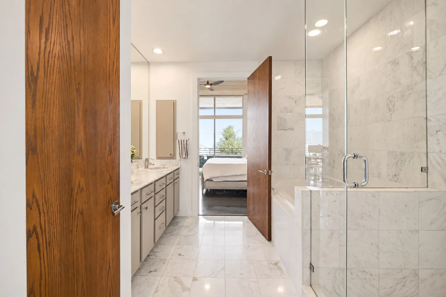 Double sinks, separate shower