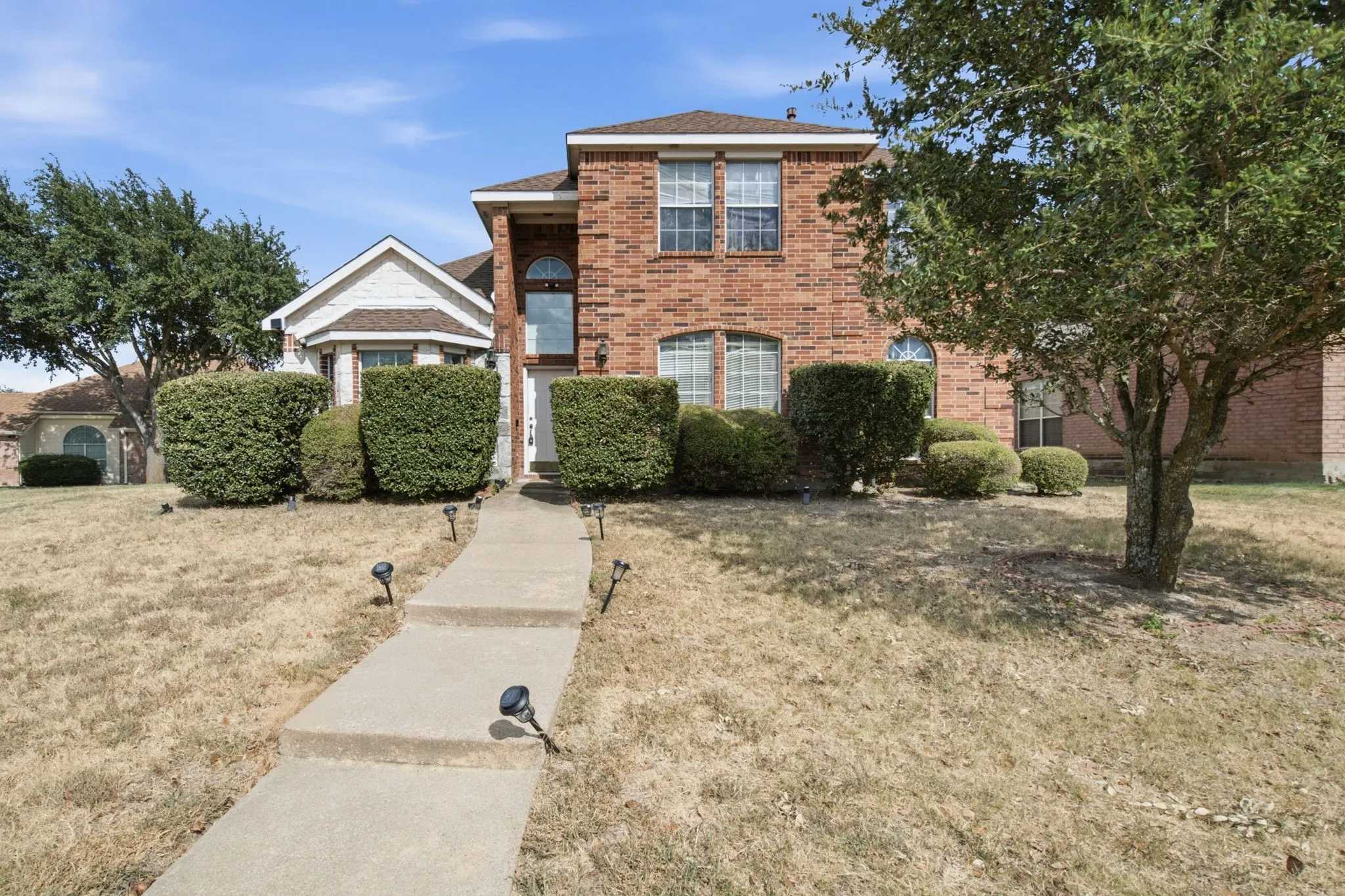 Single Family Residence For Sale in Dallas County , 1720 Cattail Creek, De Soto, Texas 75115, 4 Bedroom, 3 Bathroom, 1 Garage spaces, 2,744 Sqft, built in 2002, mls#21378208, Real Estate Agent in De Soto, Homes For Sale in Dallas county, Homes For Sale in De Soto, Realtor in De Soto Texas, Real Estate Brokerage Independent Realty Texas, Luminita Cordes Realtor