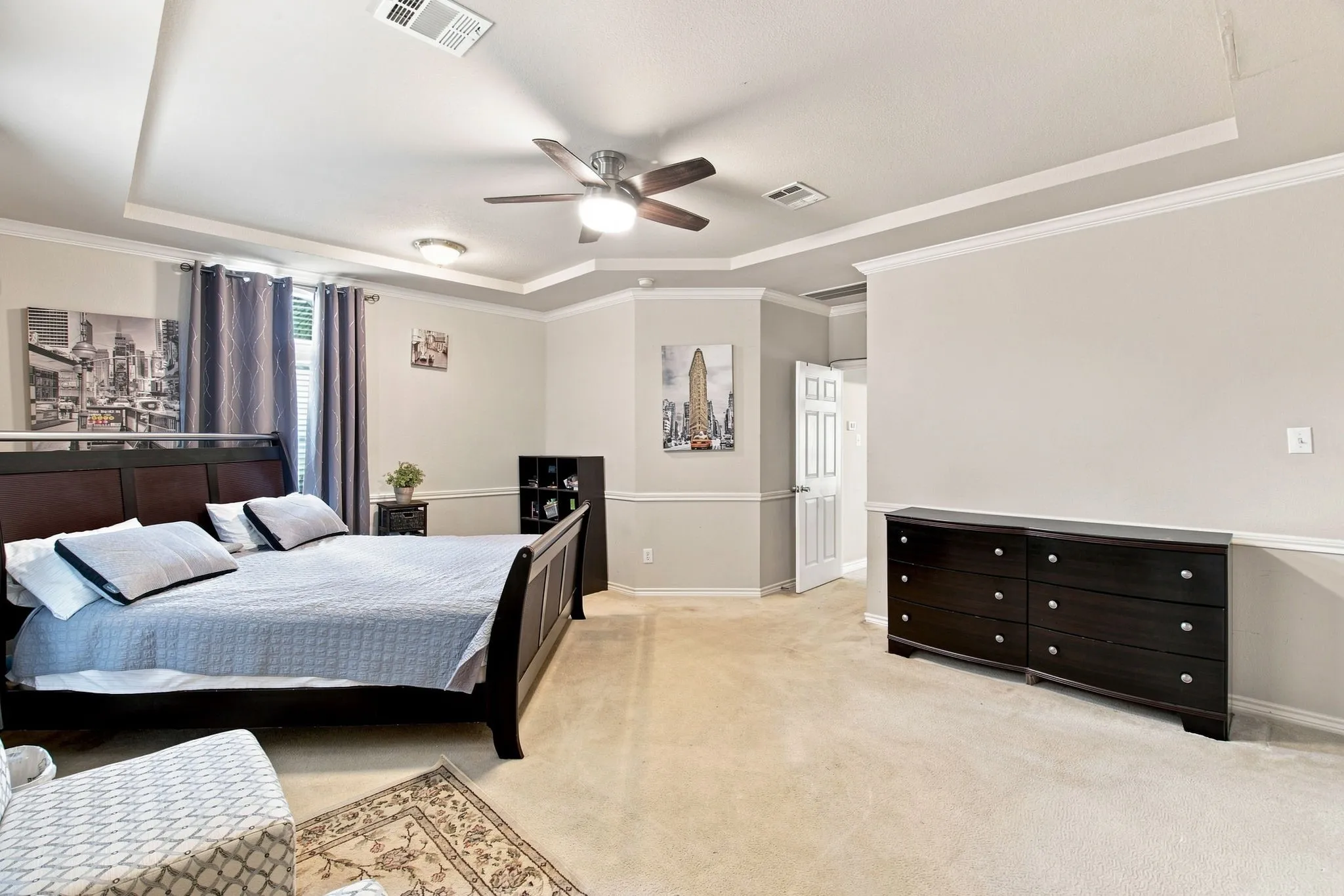 Single Family Residence For Sale in Dallas County , 1720 Cattail Creek, De Soto, Texas 75115, 4 Bedroom, 3 Bathroom, 1 Garage spaces, 2,744 Sqft, built in 2002, mls#21378208, Real Estate Agent in De Soto, Homes For Sale in Dallas county, Homes For Sale in De Soto, Realtor in De Soto Texas, Real Estate Brokerage Independent Realty Texas, Luminita Cordes Realtor