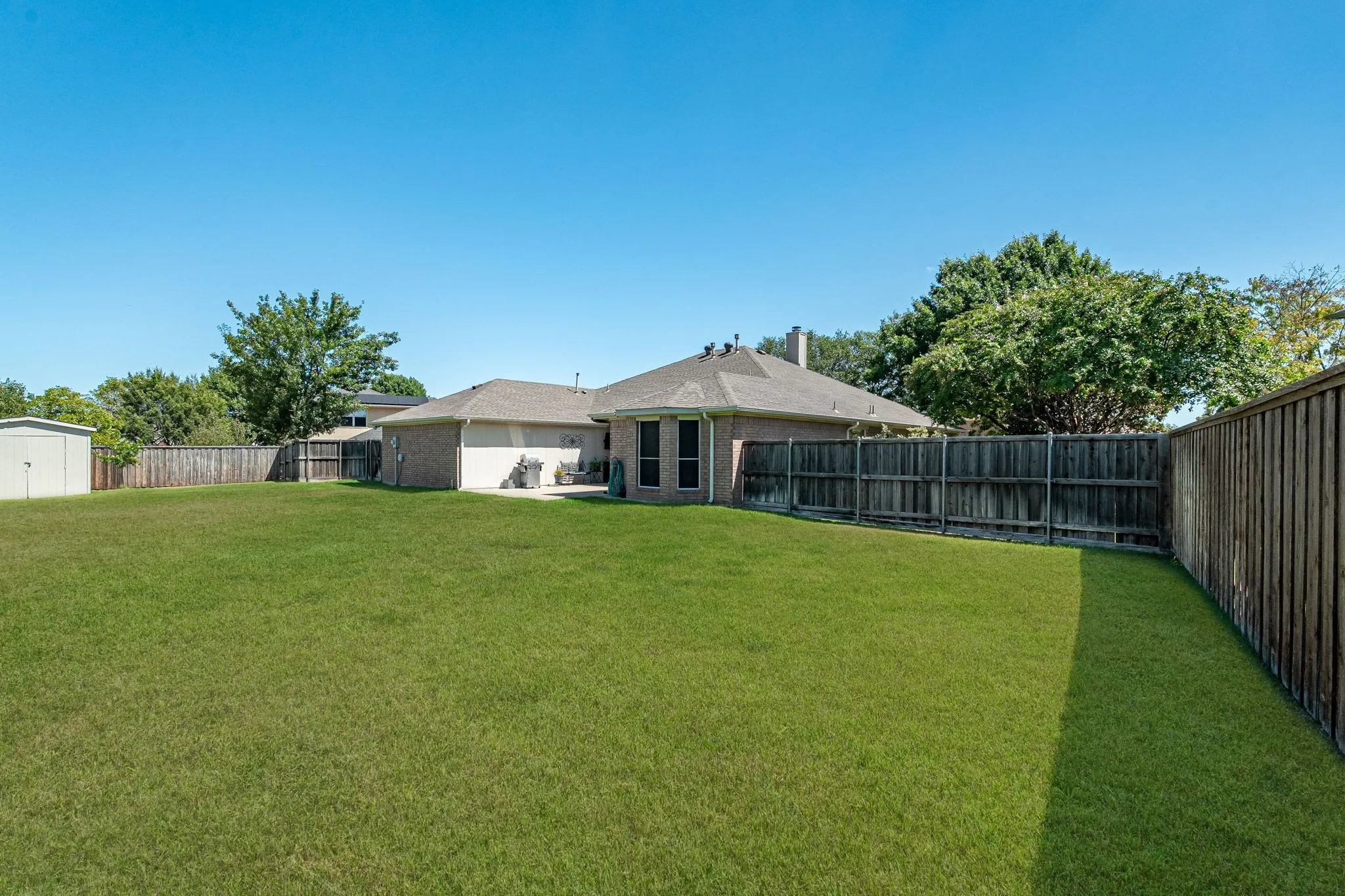 Single Family Residence For Sale in Collin County , 501 Ambrose Drive, Murphy, Texas 75094, 4 Bedroom, 3 Bathroom, 2 Garage spaces, 2,323 Sqft, built in 1999, mls#21376933, Real Estate Agent in Murphy, Homes For Sale in Collin county, Homes For Sale in Murphy, Realtor in Murphy Texas, Real Estate Brokerage Independent Realty Texas, Luminita Cordes Realtor