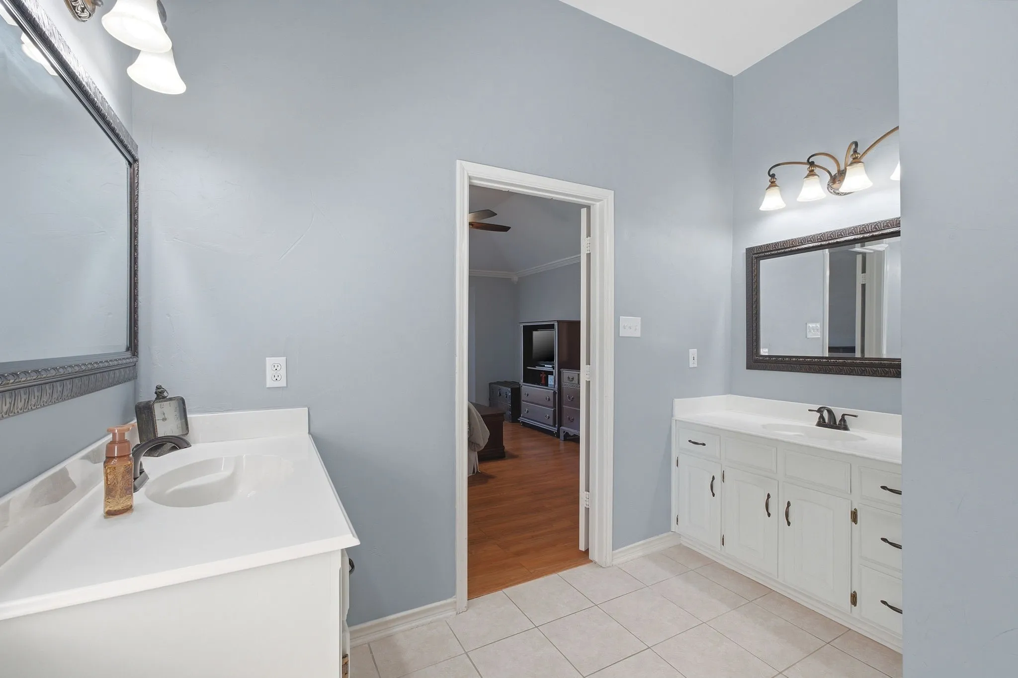 Single Family Residence For Sale in Collin County , 501 Ambrose Drive, Murphy, Texas 75094, 4 Bedroom, 3 Bathroom, 2 Garage spaces, 2,323 Sqft, built in 1999, mls#21376933, Real Estate Agent in Murphy, Homes For Sale in Collin county, Homes For Sale in Murphy, Realtor in Murphy Texas, Real Estate Brokerage Independent Realty Texas, Luminita Cordes Realtor