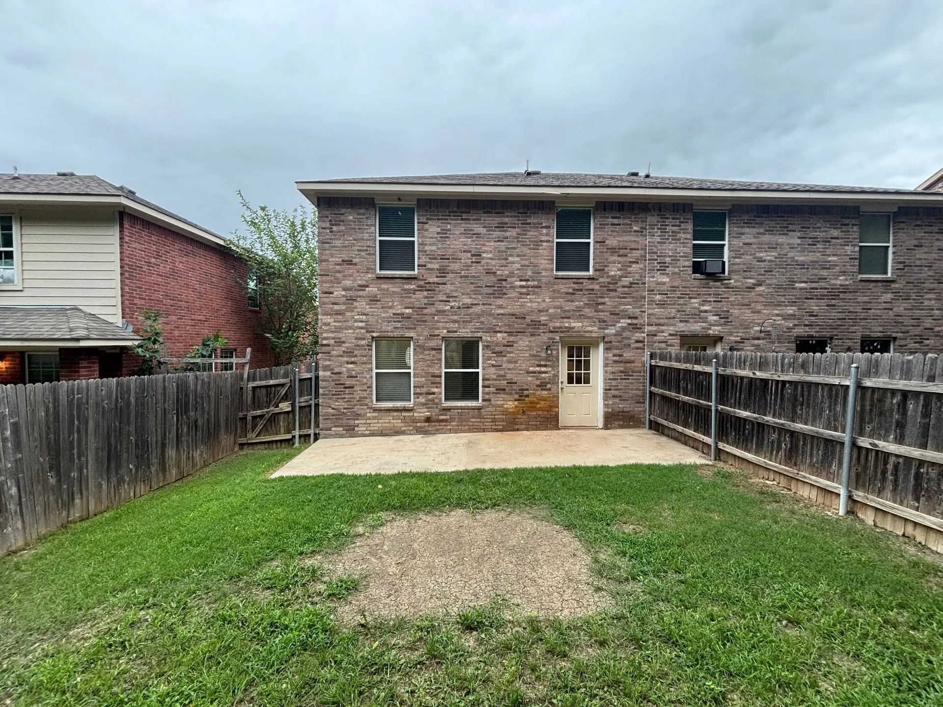 Duplex For Rent in Collin County , 909 Parkplace Ridge, Princeton, Texas 75407, 3 Bedroom, 3 Bathroom, 1 Garage spaces, 1,527 Sqft, built in 2012, mls#21378213, Real Estate Agent in Princeton, Homes For Rent in Collin county, Homes For Rent in Princeton, Realtor in Princeton Texas, Real Estate Brokerage Independent Realty Texas, Luminita Cordes Realtor