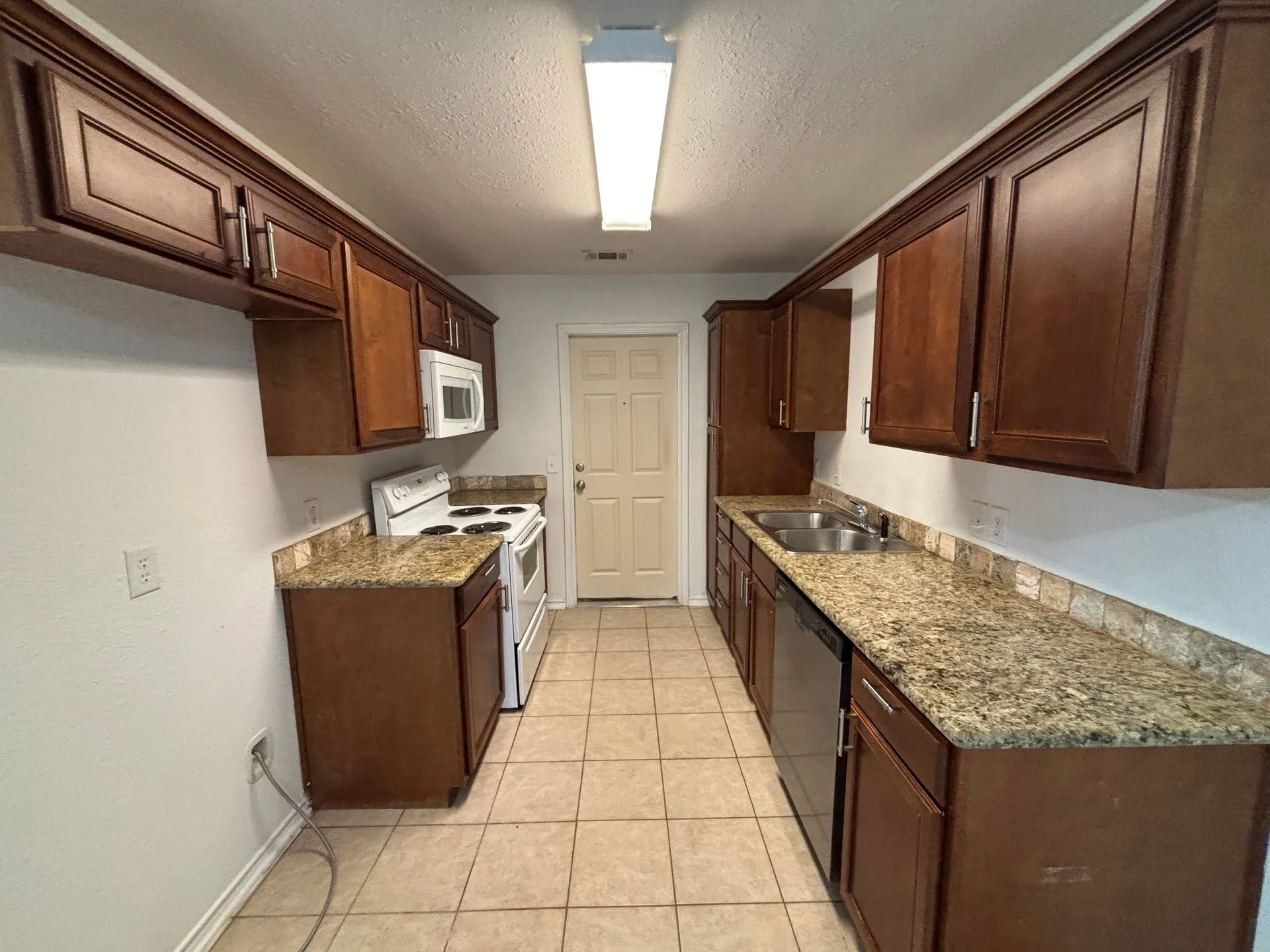 Duplex For Rent in Collin County , 909 Parkplace Ridge, Princeton, Texas 75407, 3 Bedroom, 3 Bathroom, 1 Garage spaces, 1,527 Sqft, built in 2012, mls#21378213, Real Estate Agent in Princeton, Homes For Rent in Collin county, Homes For Rent in Princeton, Realtor in Princeton Texas, Real Estate Brokerage Independent Realty Texas, Luminita Cordes Realtor