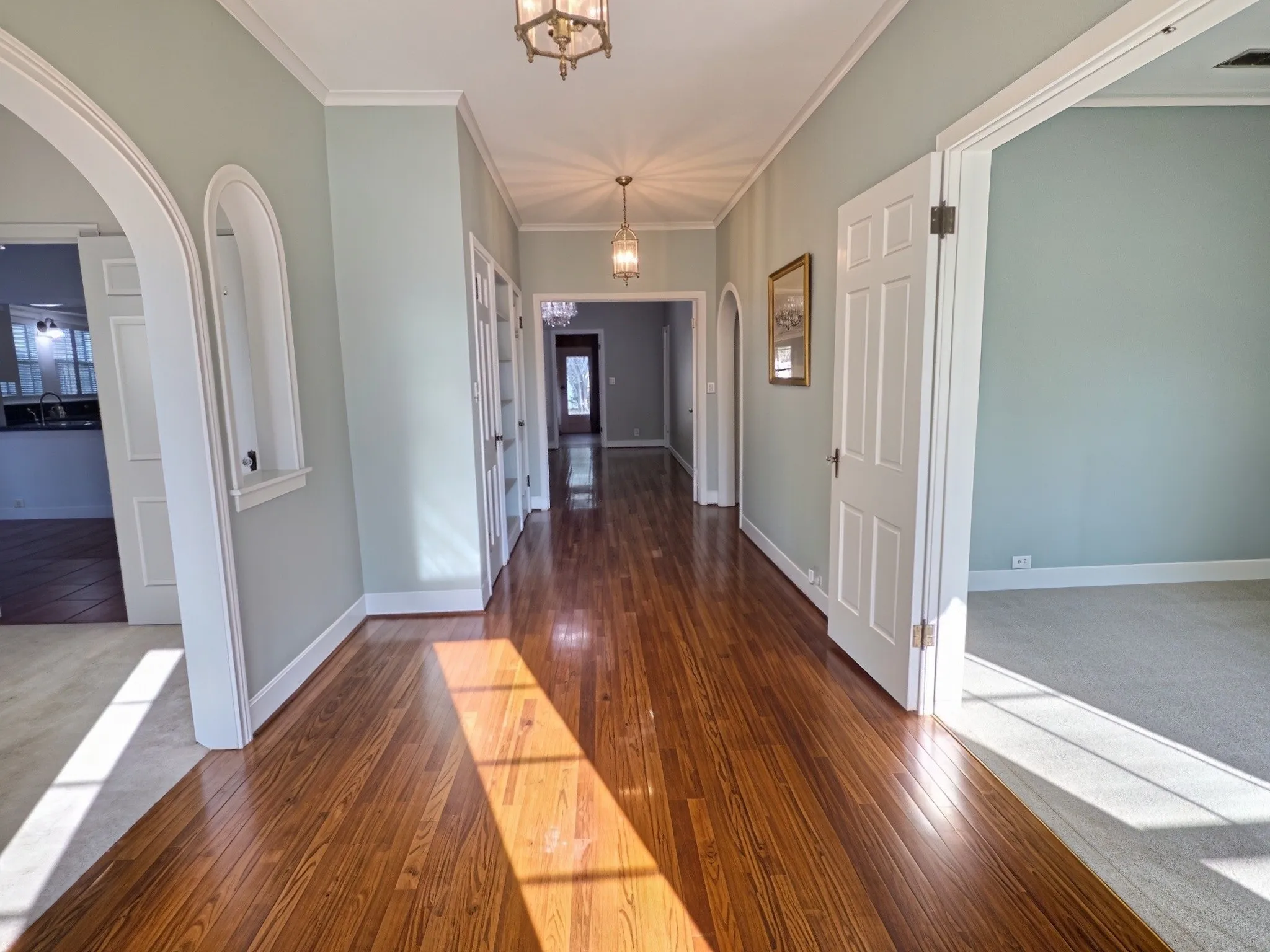 Single Family Residence For Sale in Comanche County , 941 S Texas Street, De Leon, Texas 76444, 3 Bedroom, 2 Bathroom, 2 Garage spaces, 2,900 Sqft, built in 1949, mls#21378216, Real Estate Agent in De Leon, Homes For Sale in Comanche county, Homes For Sale in De Leon, Realtor in De Leon Texas, Real Estate Brokerage Independent Realty Texas, Luminita Cordes Realtor