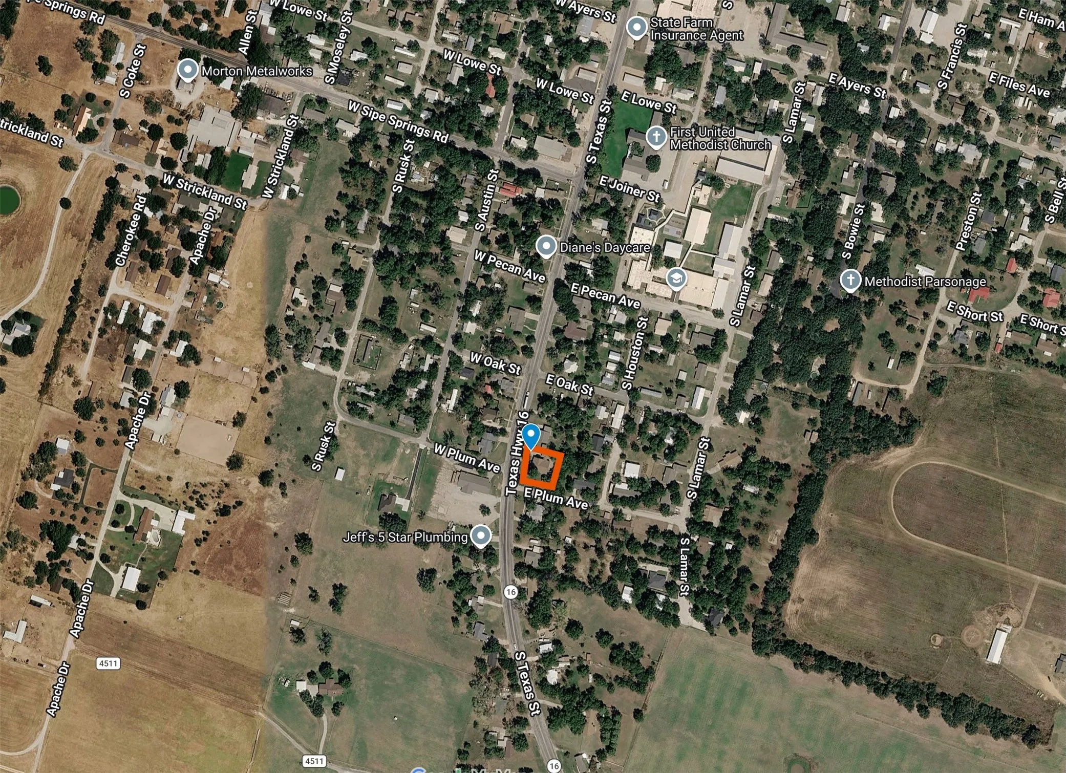 Aerial Map. Displaying the property's location within its geographic context