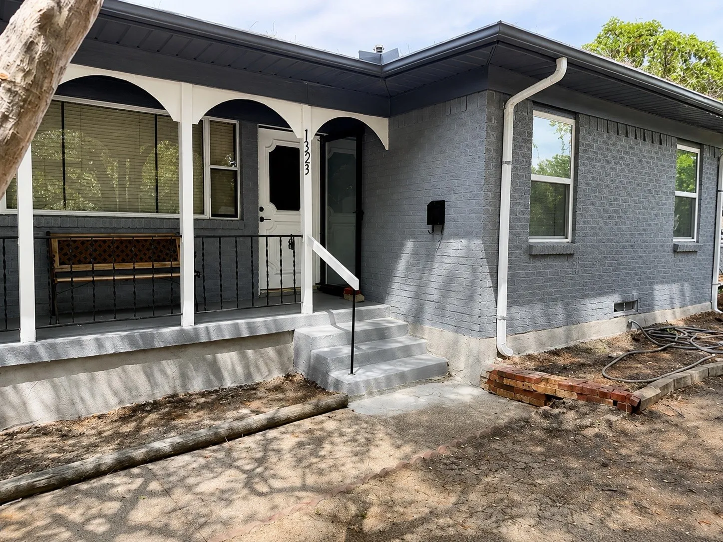 Single Family Residence For Sale in Dallas County , 1323 Crestridge Drive, Mesquite, Texas 75149, 4 Bedroom, 3 Bathroom, 1 Garage spaces, 1,194 Sqft, built in 1956, mls#21378097, Real Estate Agent in Mesquite, Homes For Sale in Dallas county, Homes For Sale in Mesquite, Realtor in Mesquite Texas, Real Estate Brokerage Independent Realty Texas, Luminita Cordes Realtor